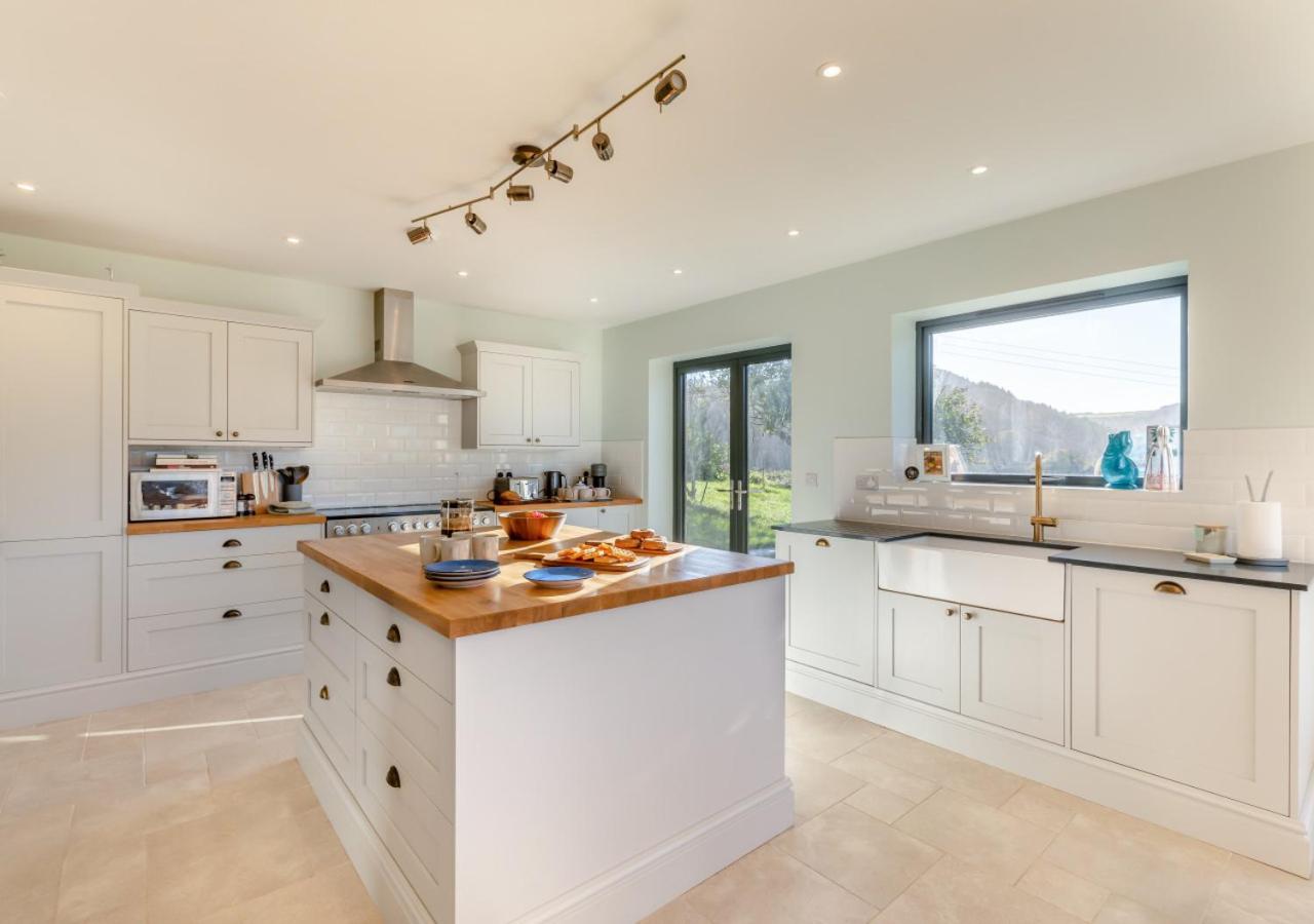 6 Bed in Lee oc-d30327