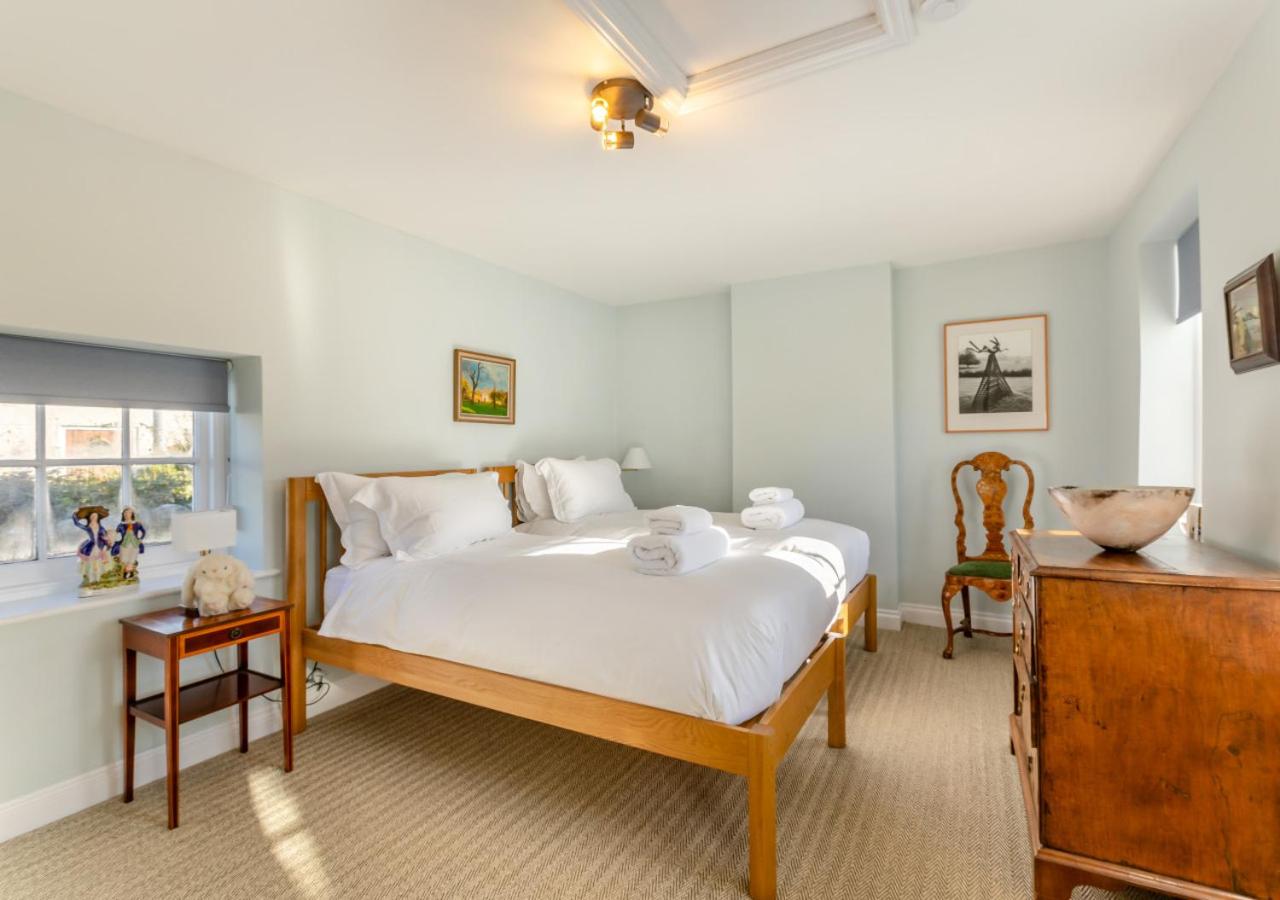 6 Bed in Lee oc-d30327