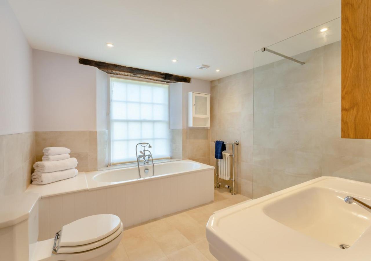 6 Bed in Lee oc-d30327