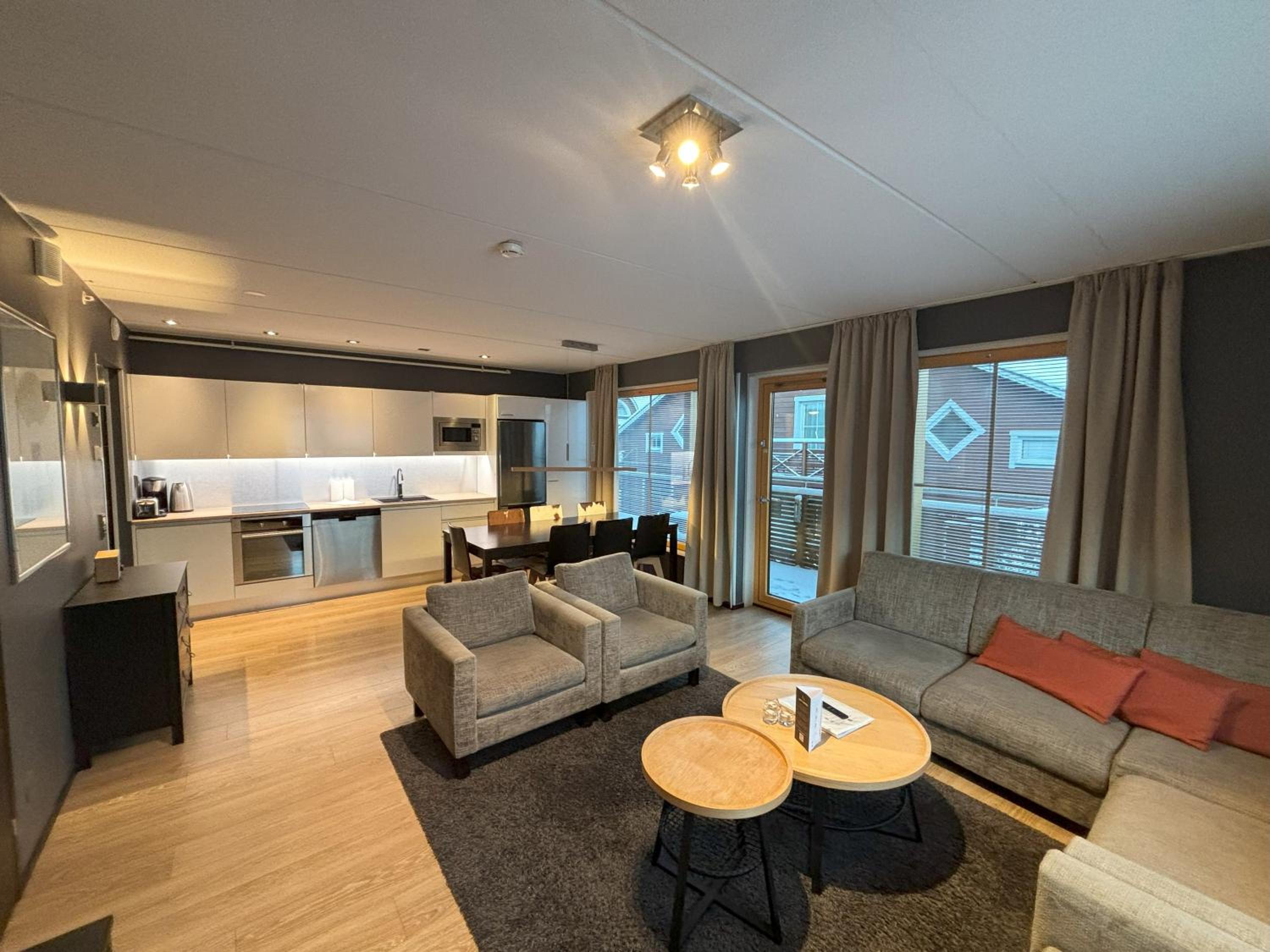 Levi Suites Levi Gold