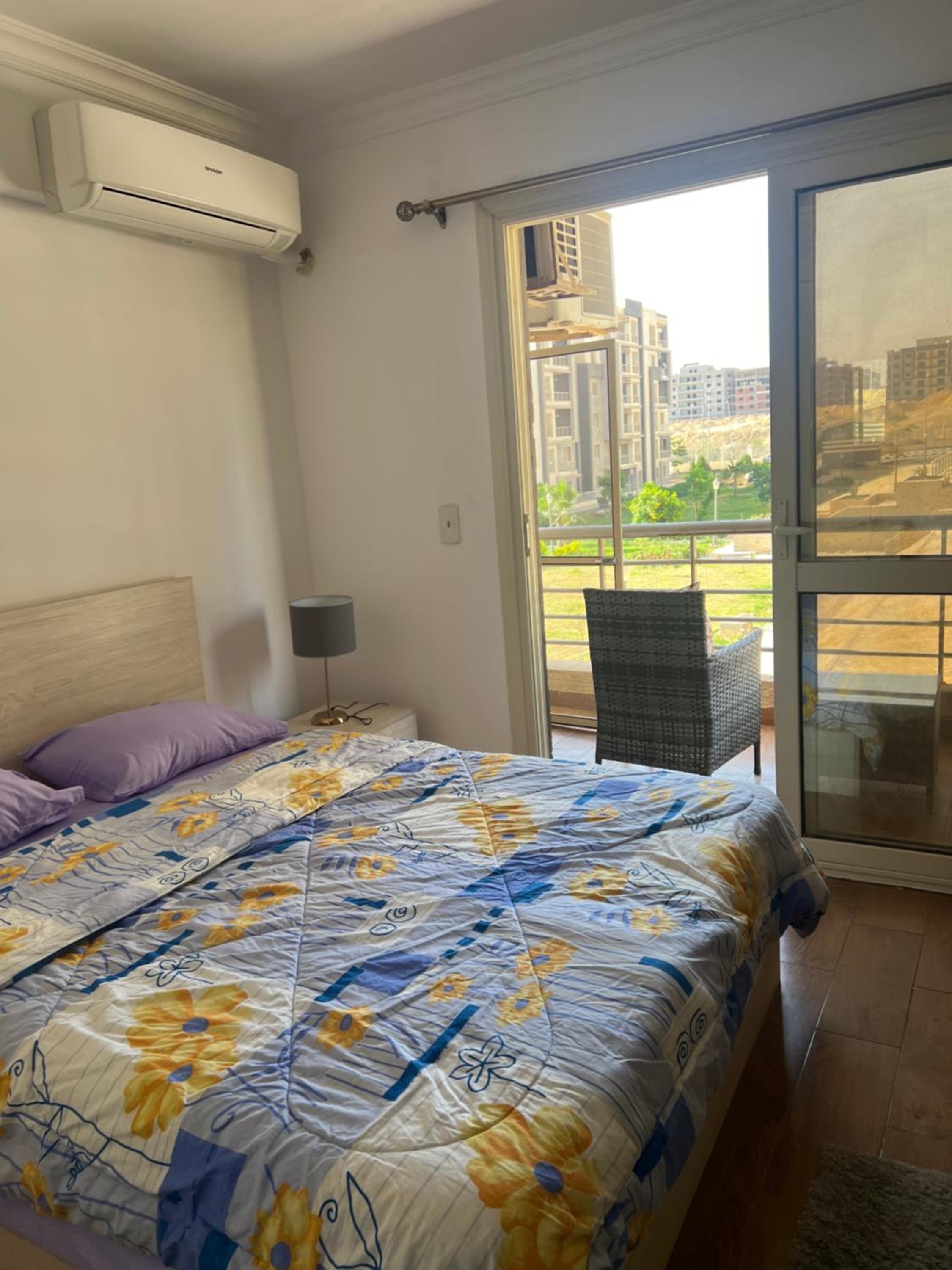 Elegant luxury app auc avenue New cairo