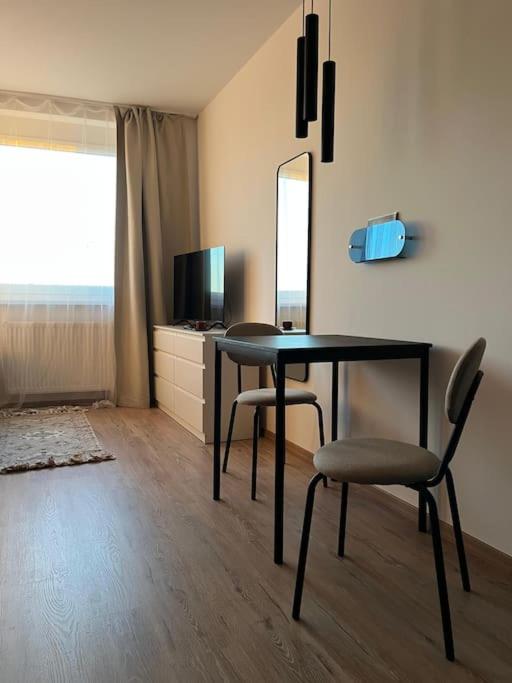 Small cozy apartment, coffee and parking free