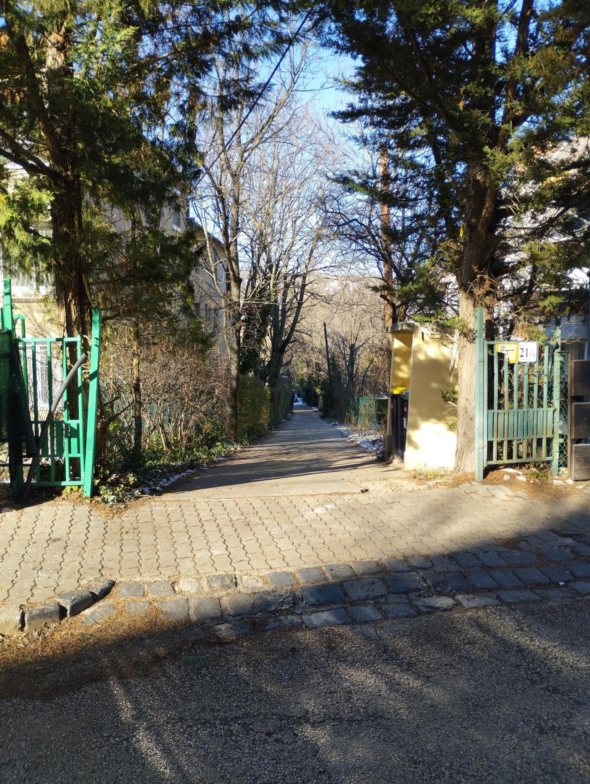Greenview Apartment