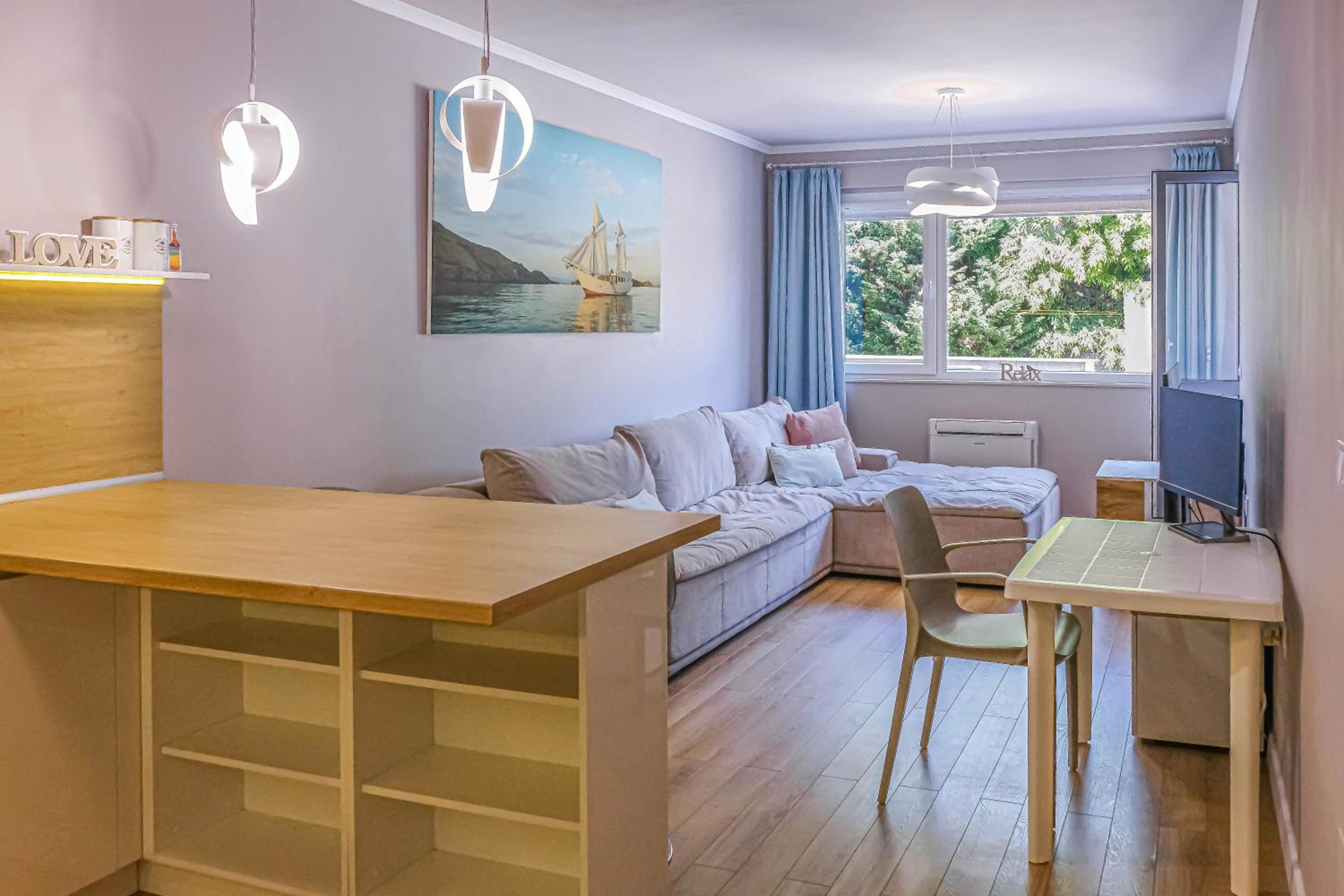 Breez Sunny apartment