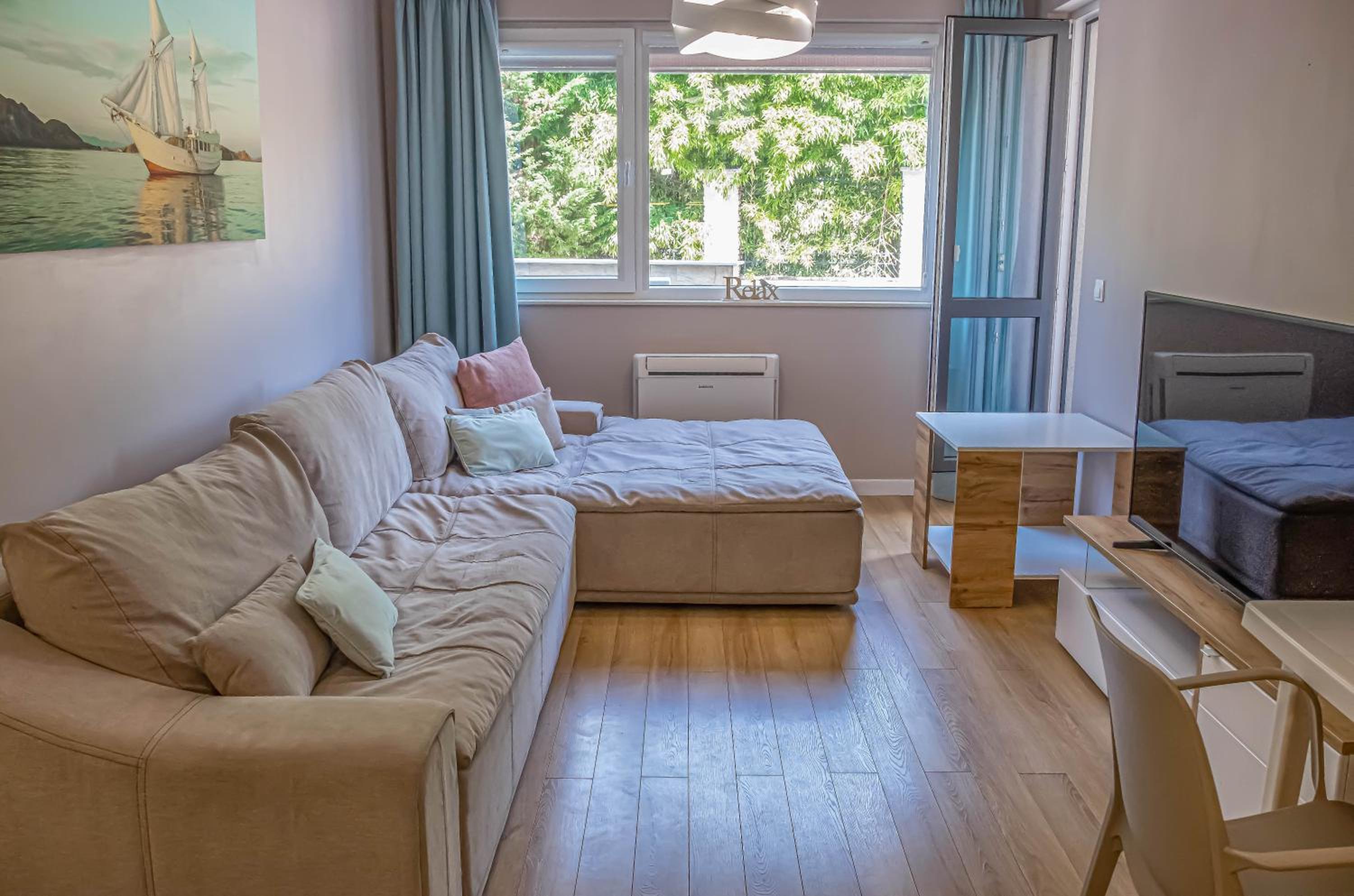 Breez Sunny apartment