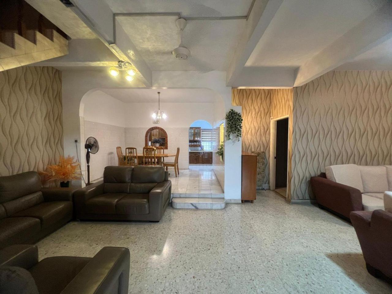 4 Bedroom House with Swimmin Pool at PD by MAISON photo 4