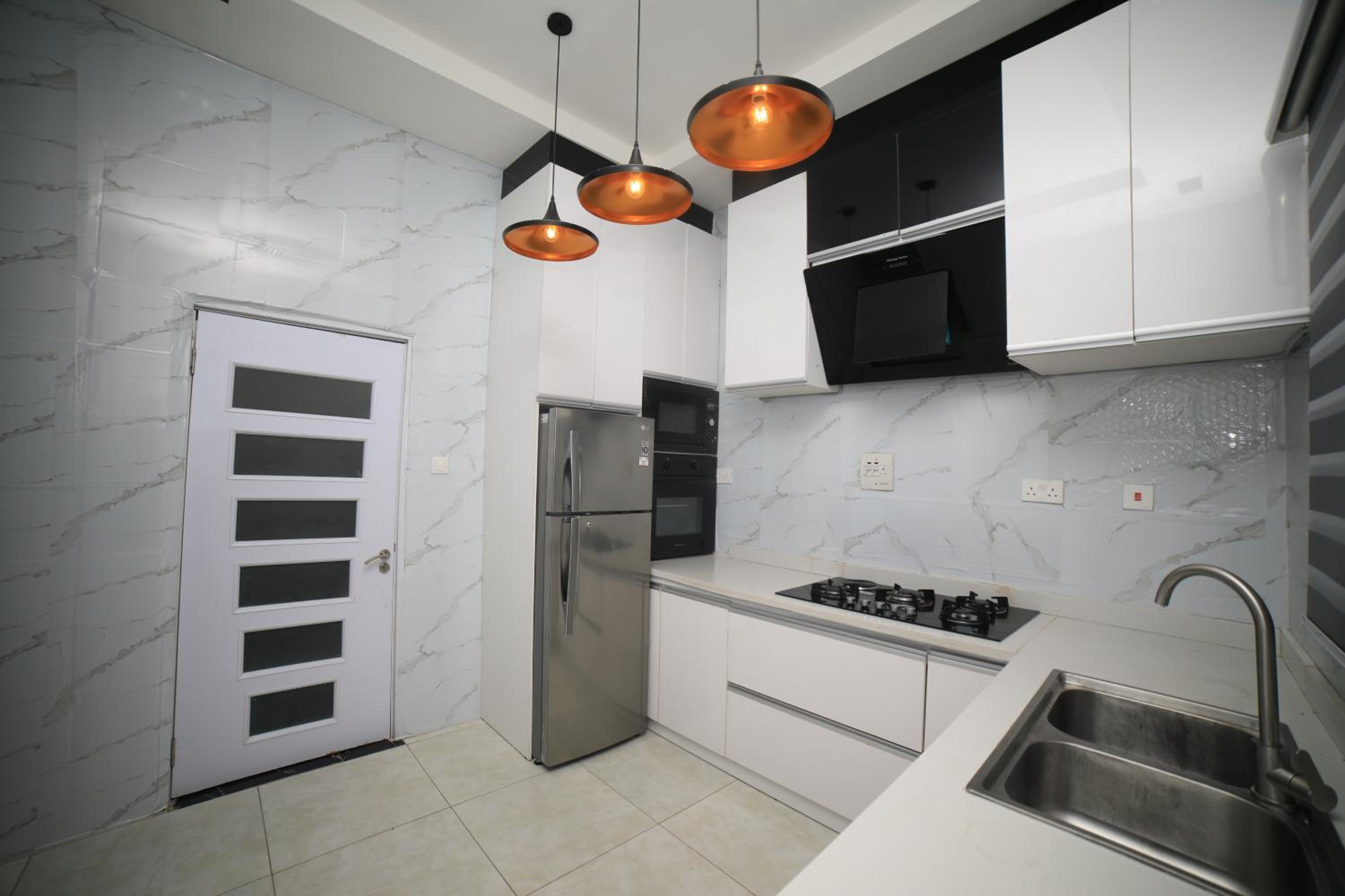 Damac Luxury Apartments view 3