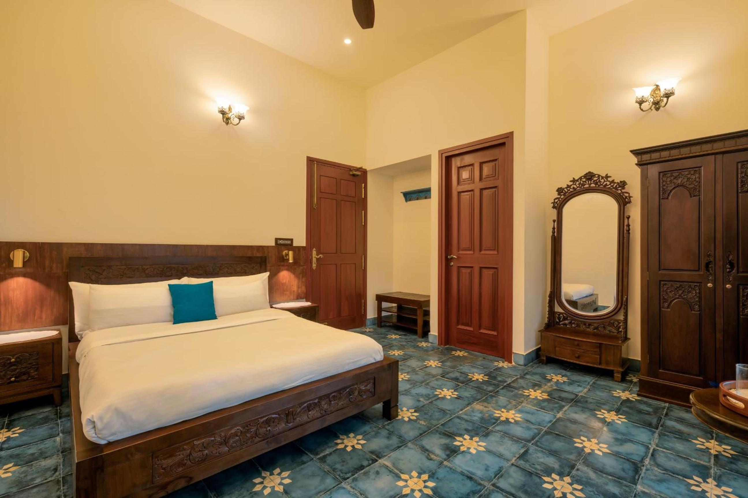 THE PALMYRAH by Luxunlock view 2