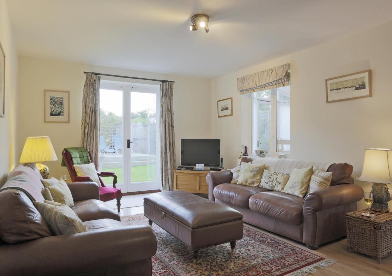 3 Bed in Eastbridge oc-cob