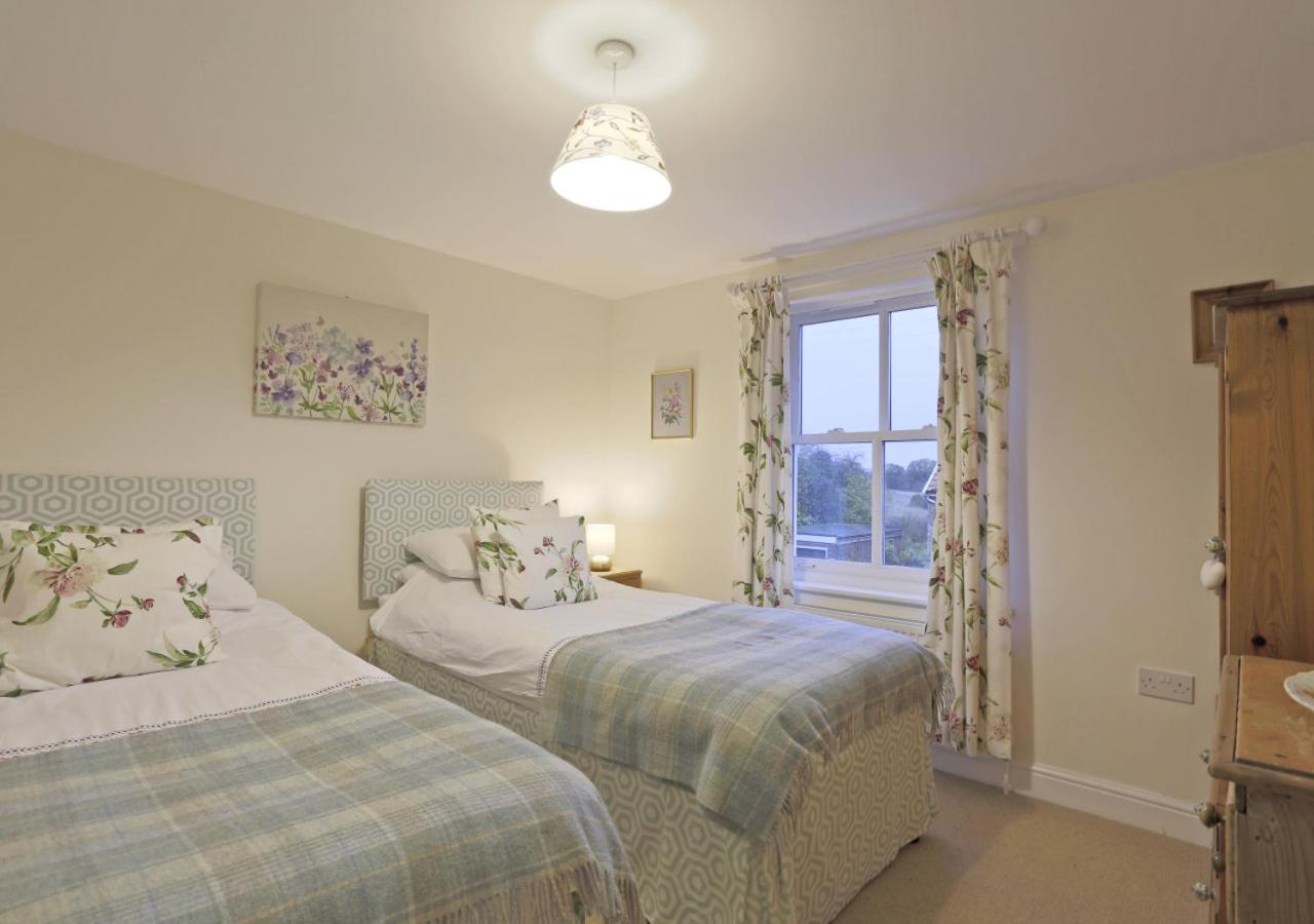 3 Bed in Eastbridge oc-cob