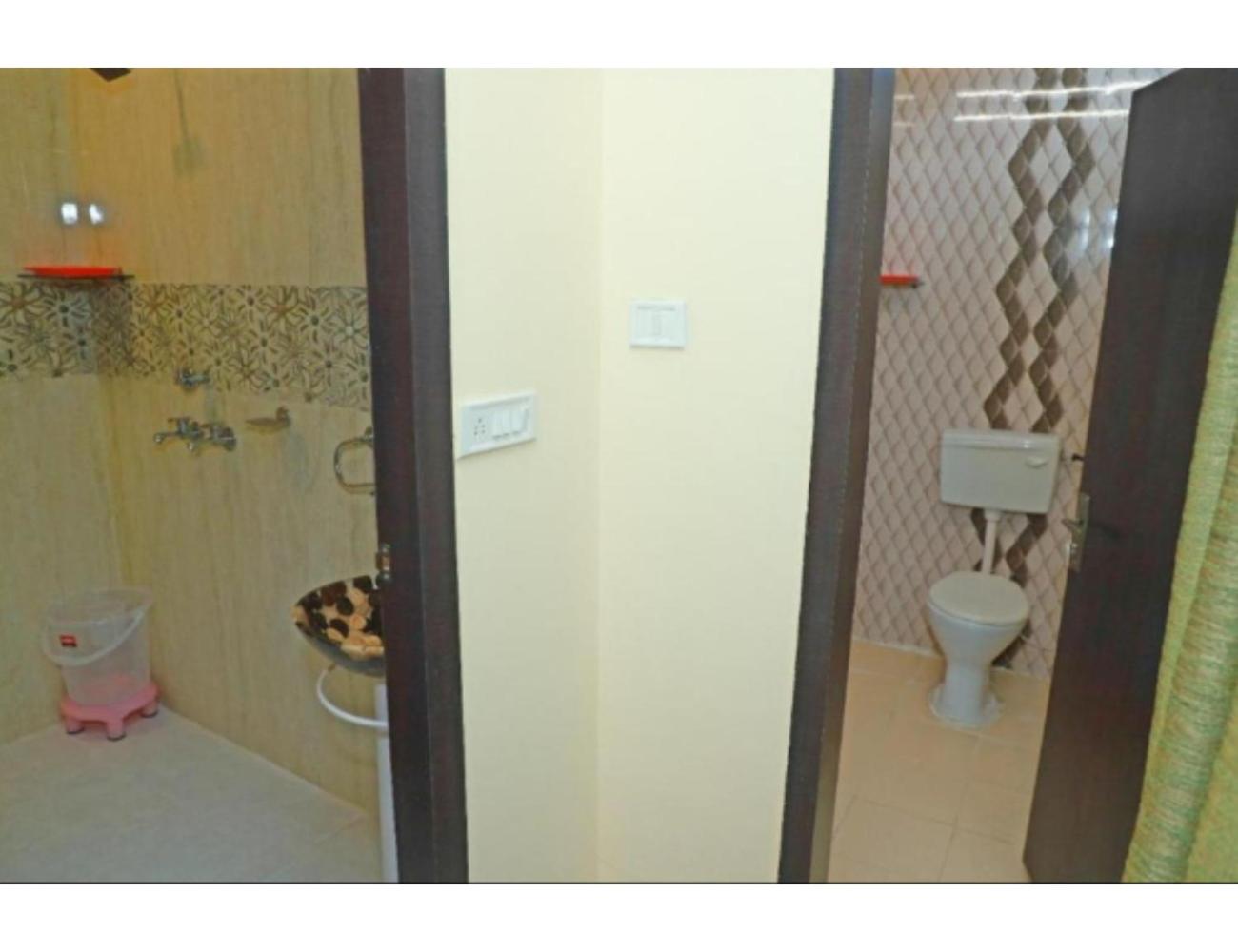 Suryodaya Hotel, 4km from Shri Mahakaleshwar Jyotirlinga, Ujjain