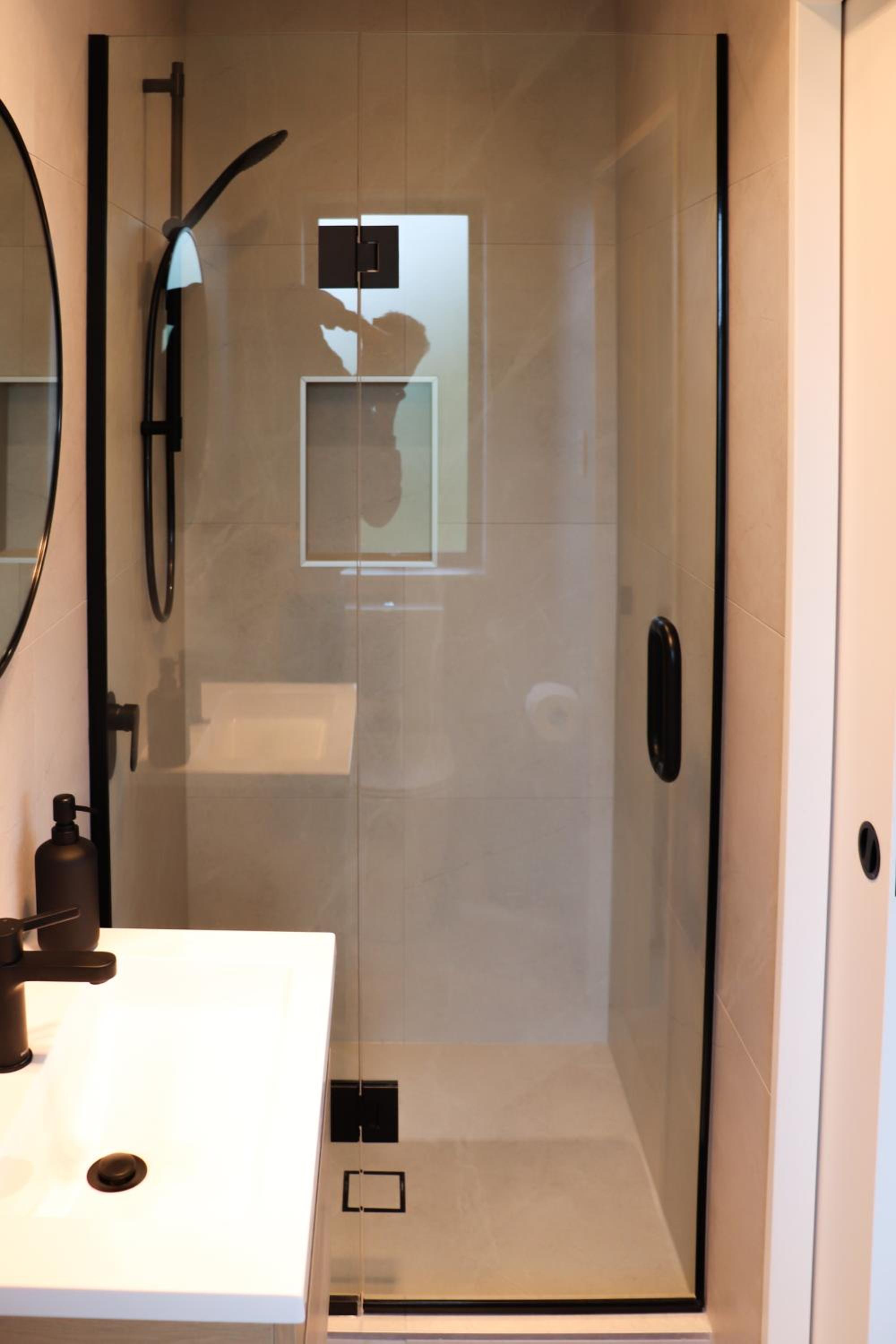 Large Bedroom with Private Bathroom Plus Shared Kitchen and Amenities view 3