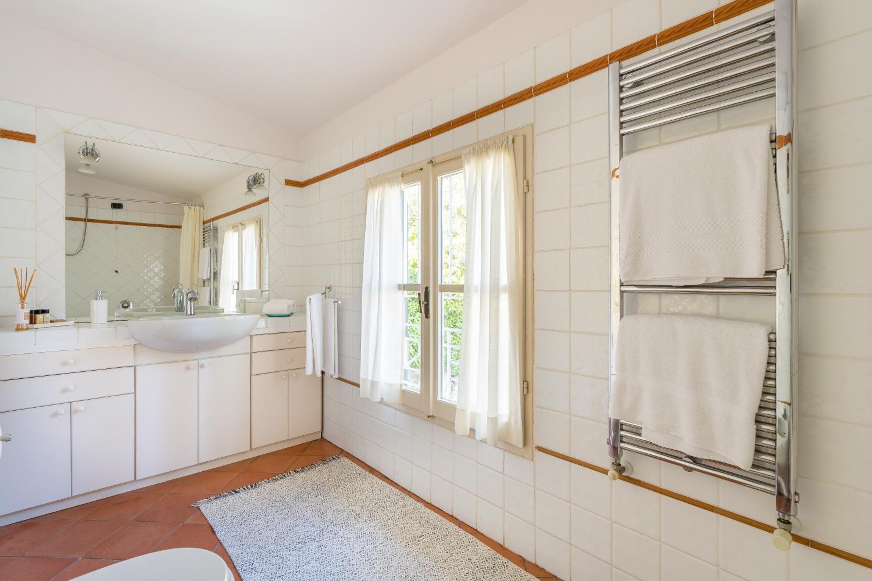 Private Jacuzzi - Villa Bellosguardo in Florence Historic Center