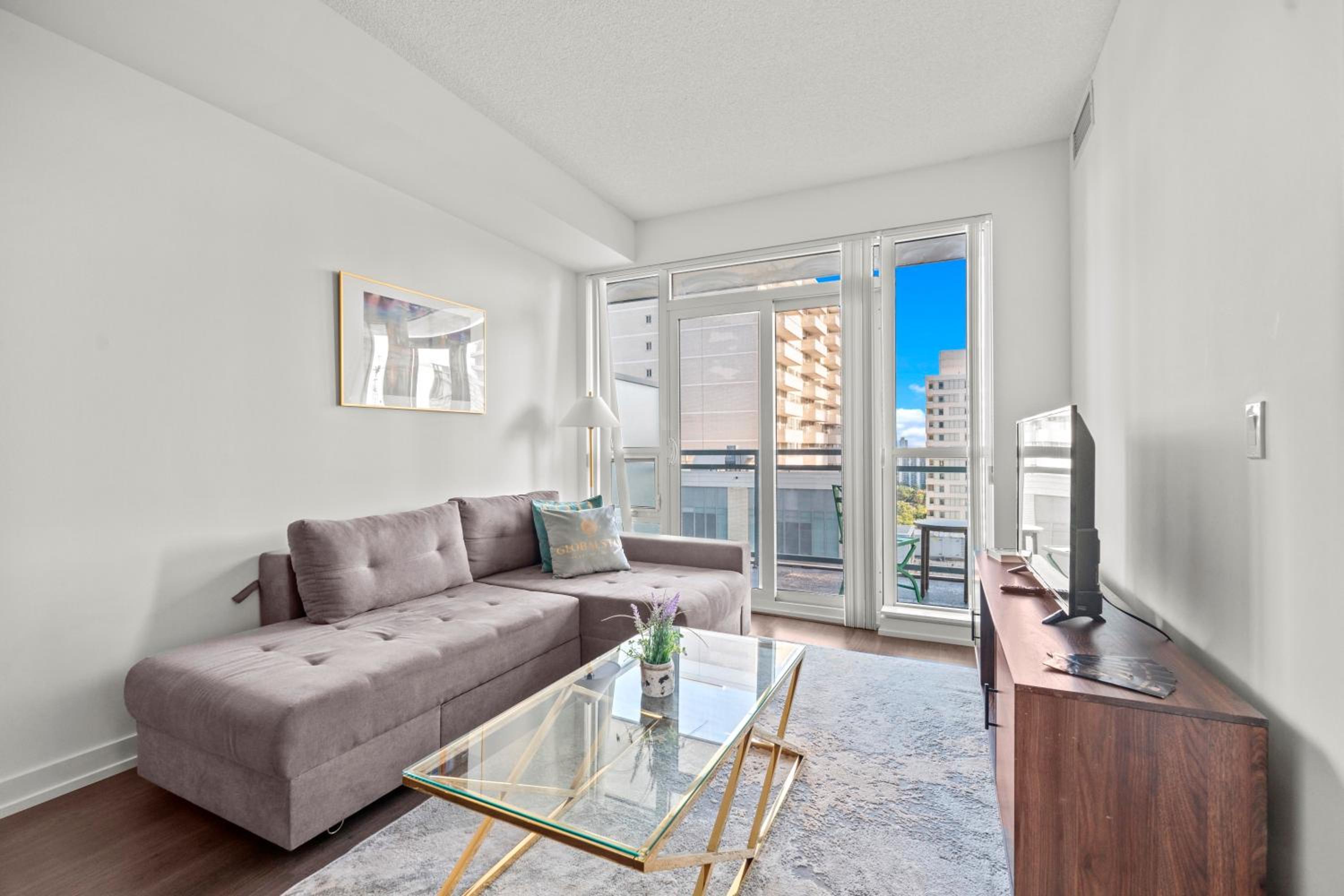 Modern Dunfield Ave Condos by GLOBALSTAY