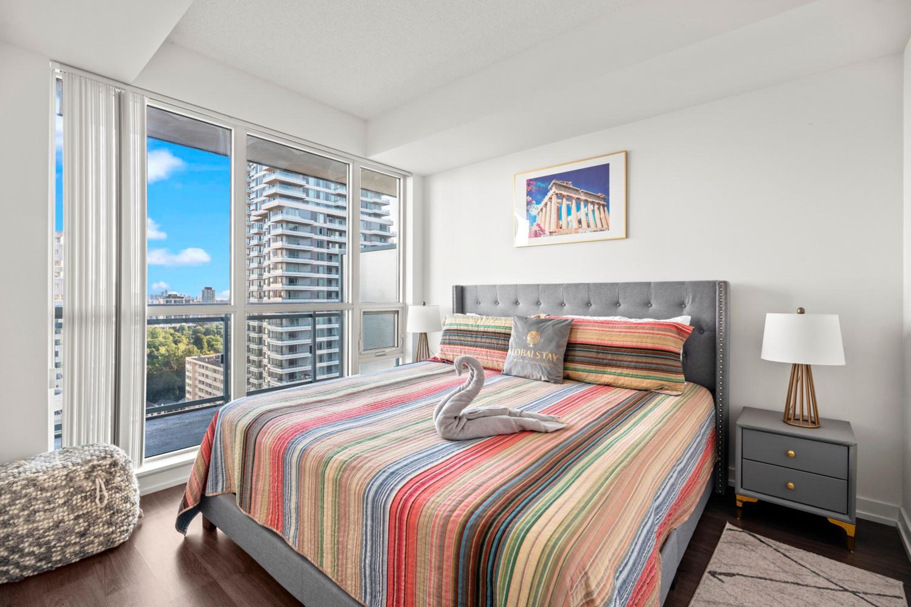 Modern Dunfield Ave Condos by GLOBALSTAY