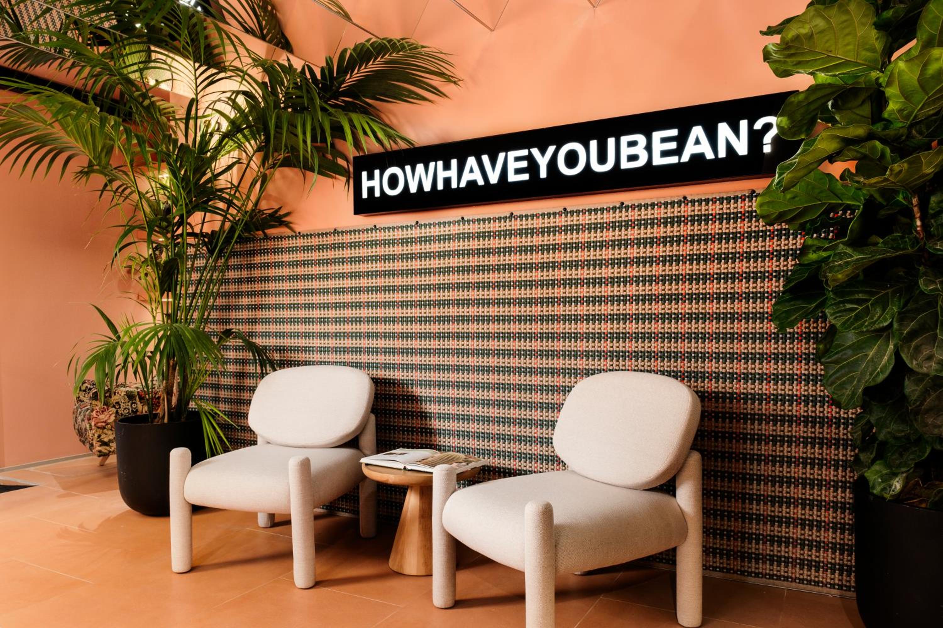 Coeo Hernan Ruiz Rooftop Pool Hostel