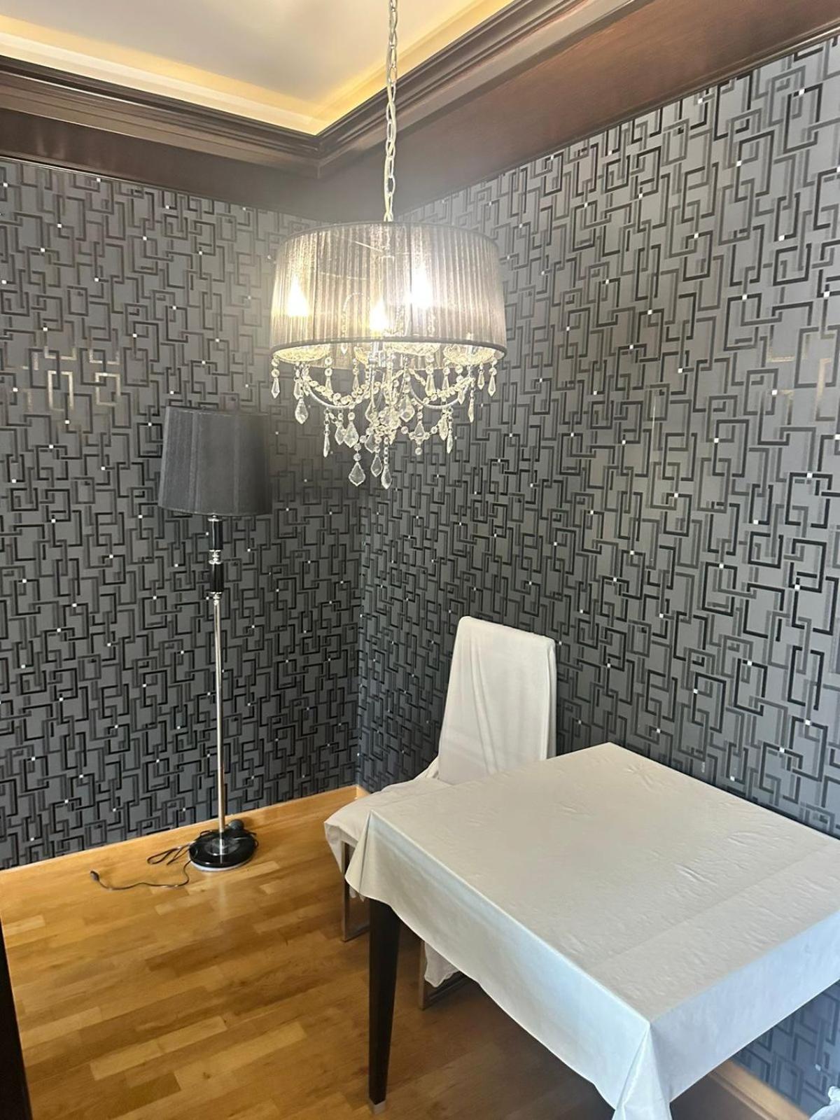 LuxRealAdriaRozino