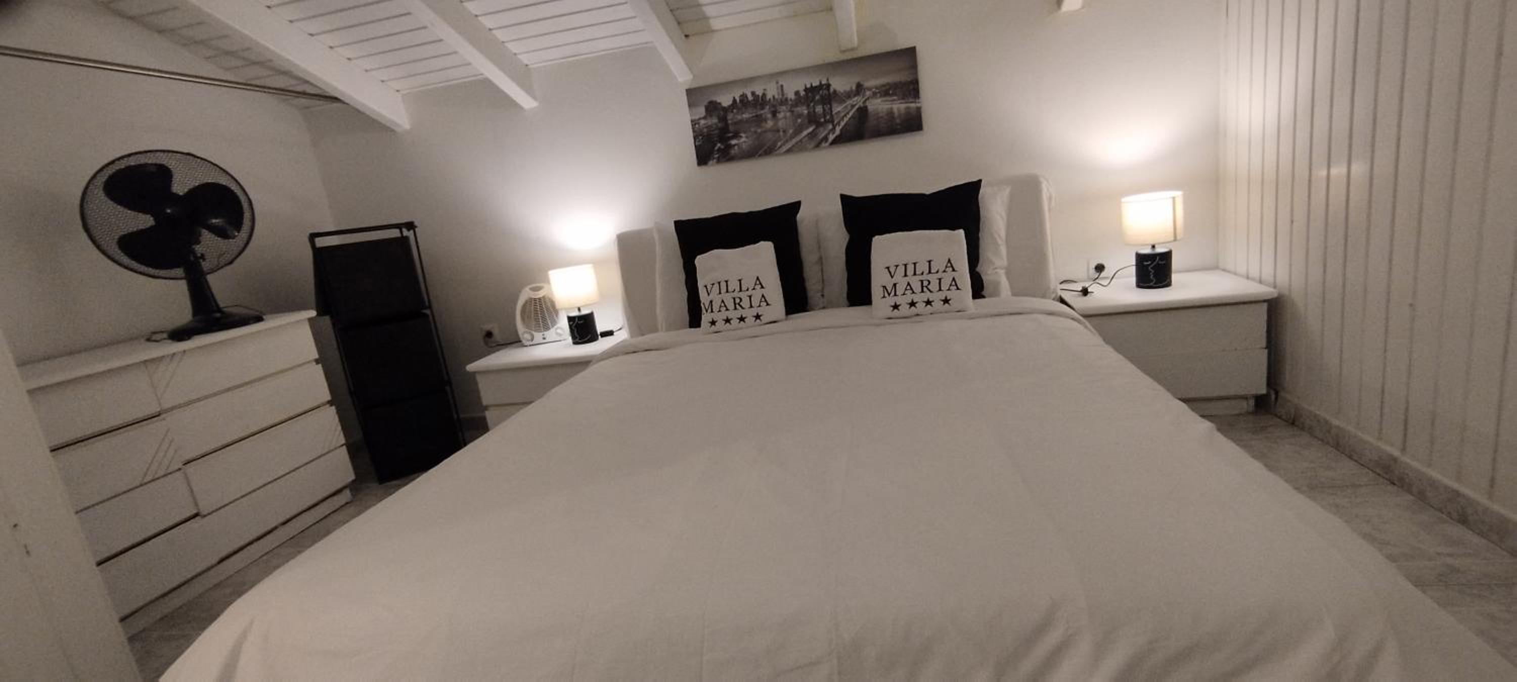 Villa Maria Lagonissi - Private Villa upstairs with exclusive access to pool & outside areas view 5