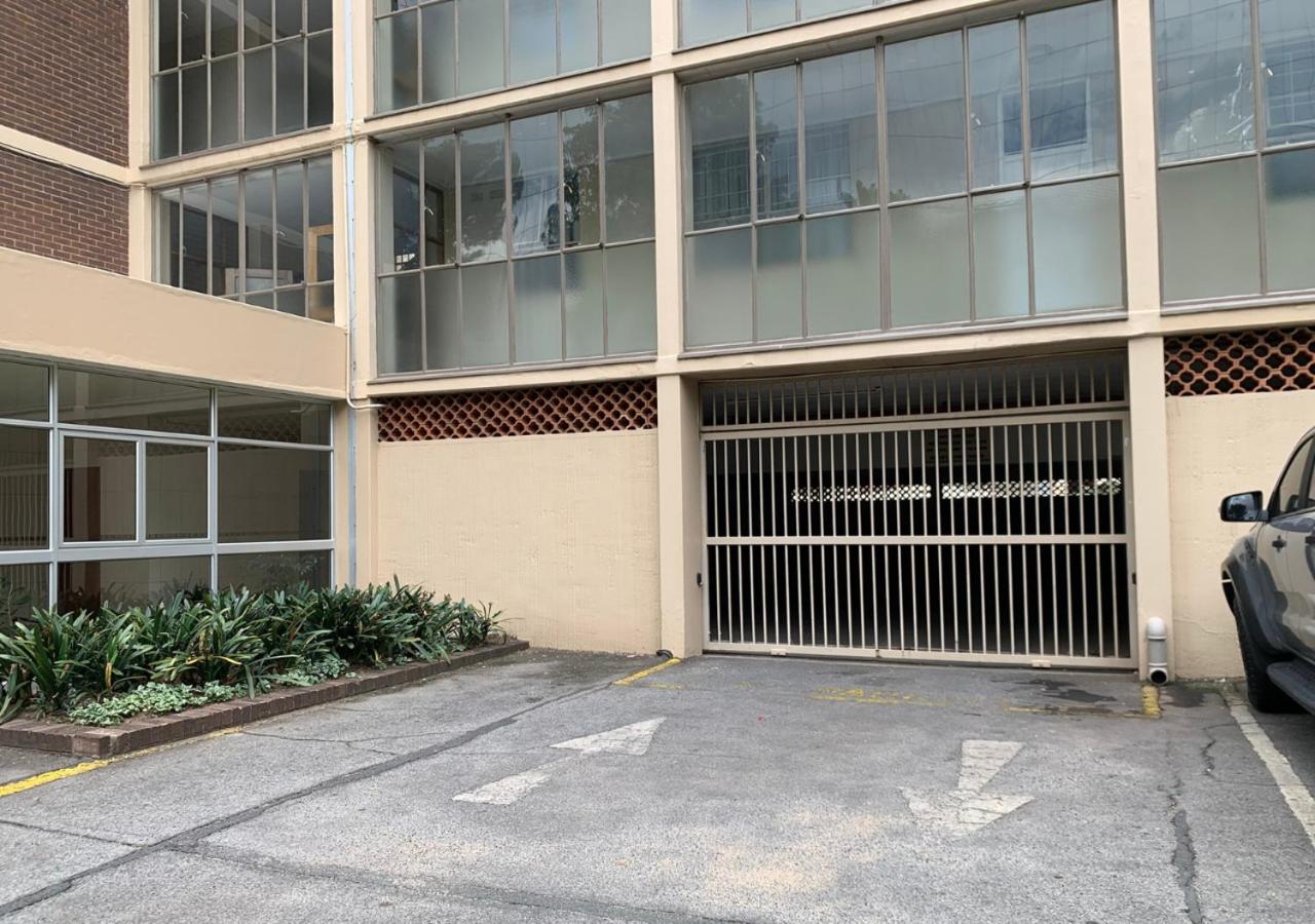 3-Bedroom Sandton Retreat at 7 Alice Lane