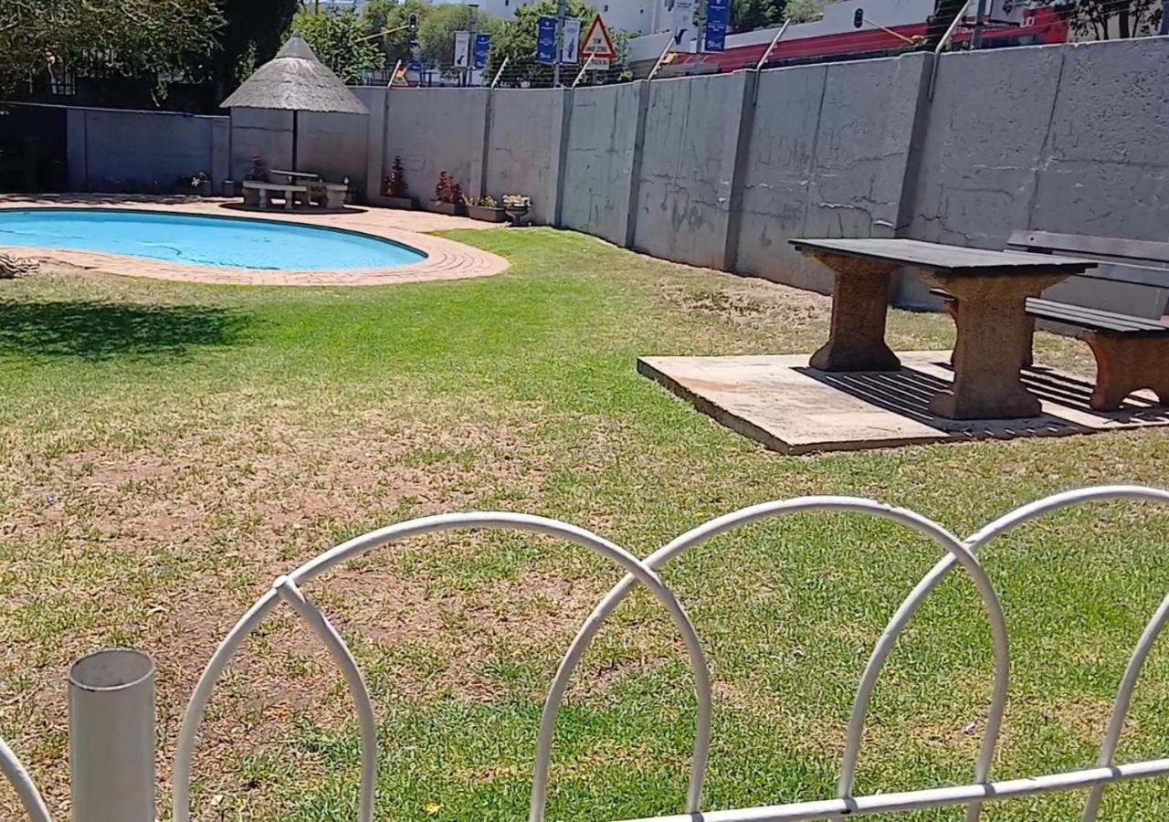 3-Bedroom Sandton Retreat at 7 Alice Lane
