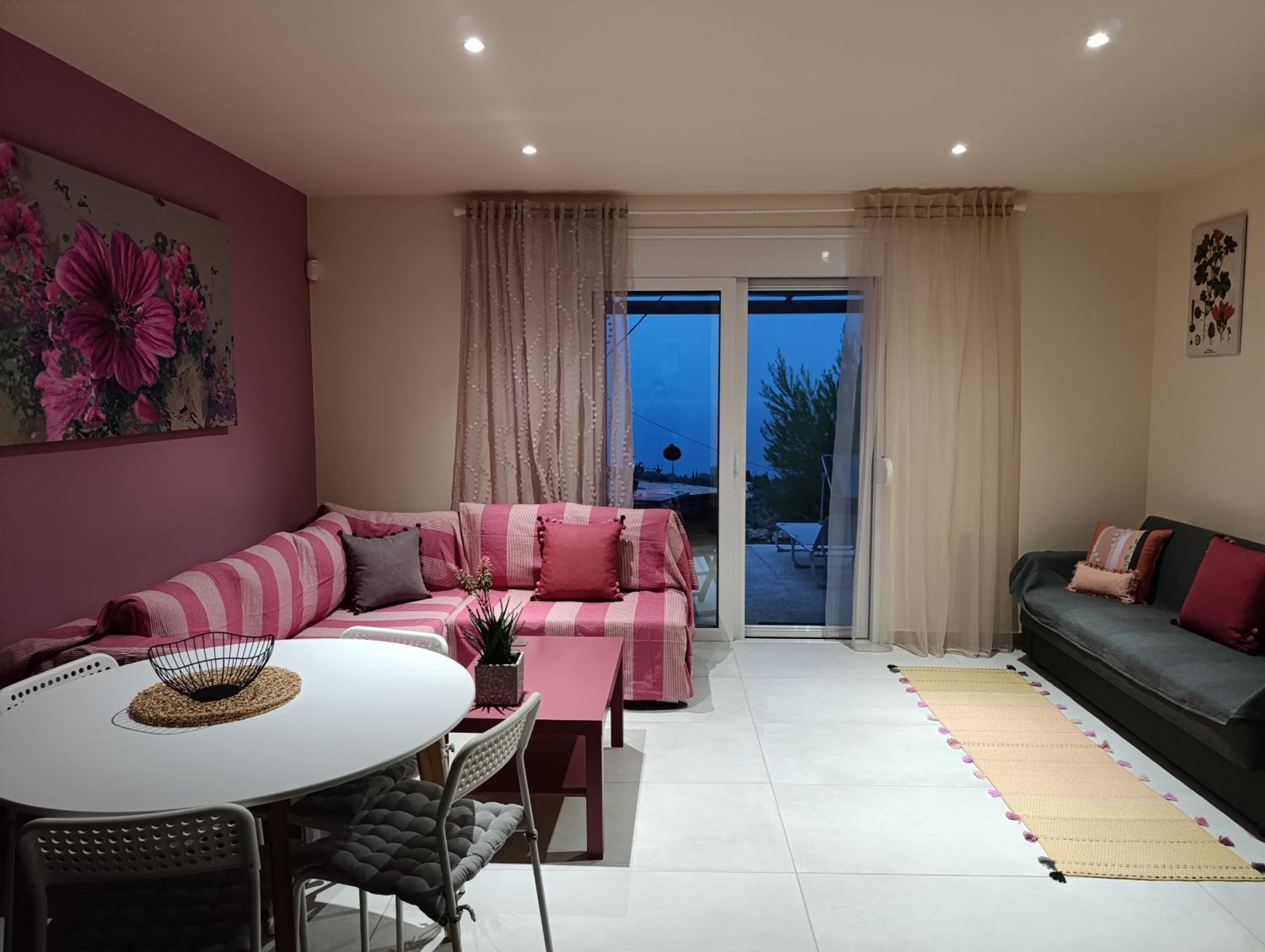 Altheas Maisonettes