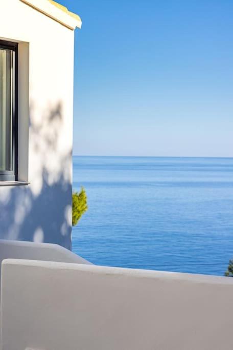 Contemporary Paradise with Stunning Sea Views