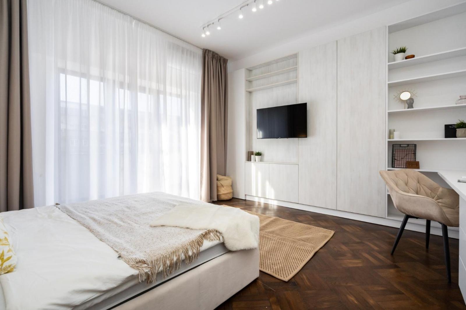 Elegant Two Bedrooms Apartment
