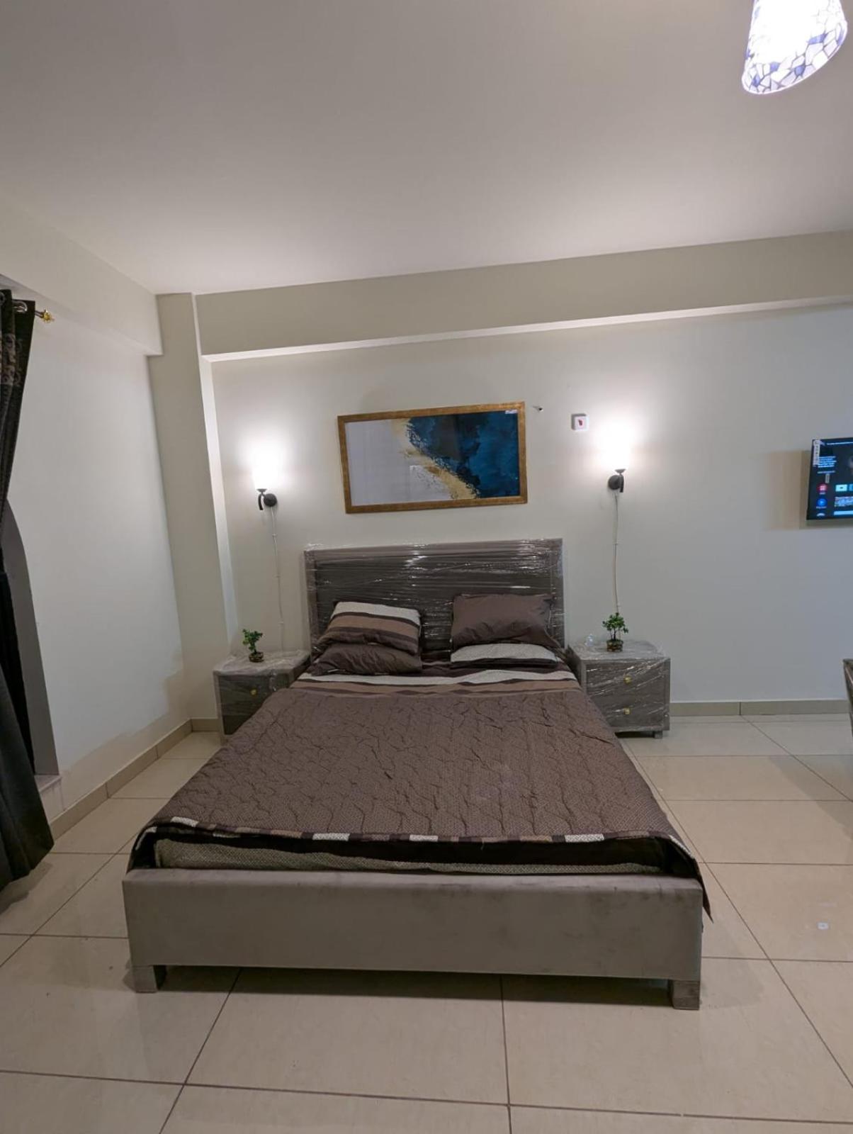 Furnished Apartment in Gulberg Greens Islamabad view 4