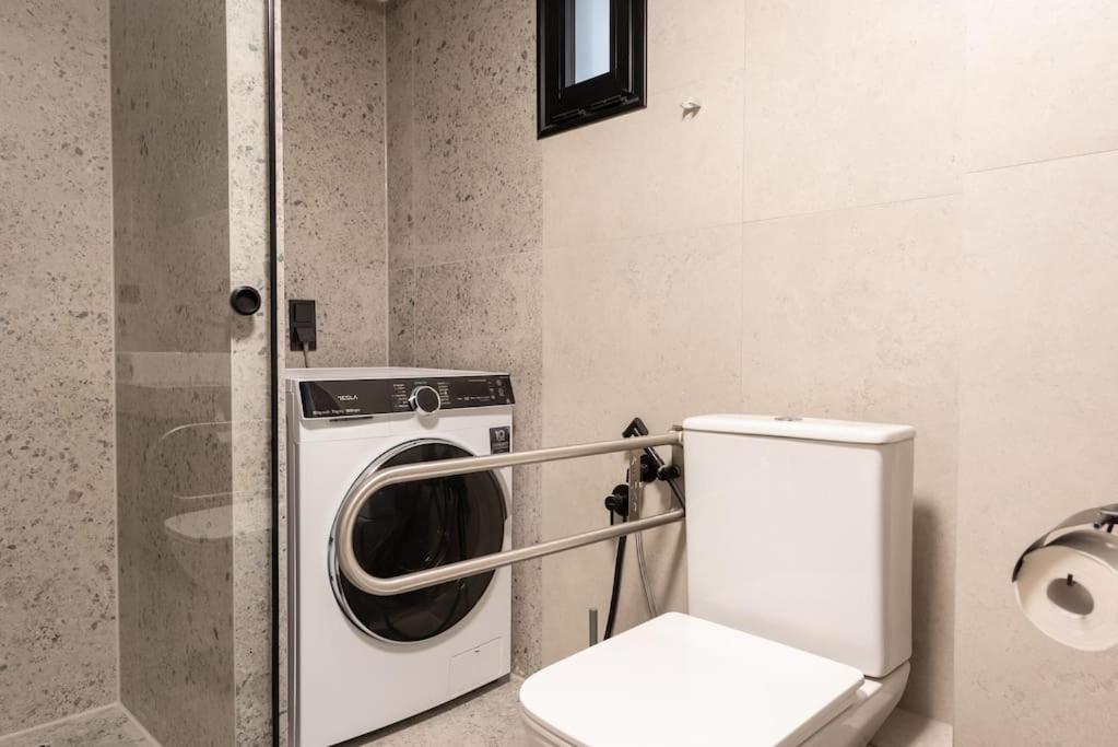Iris Luxury Apartment photo 2