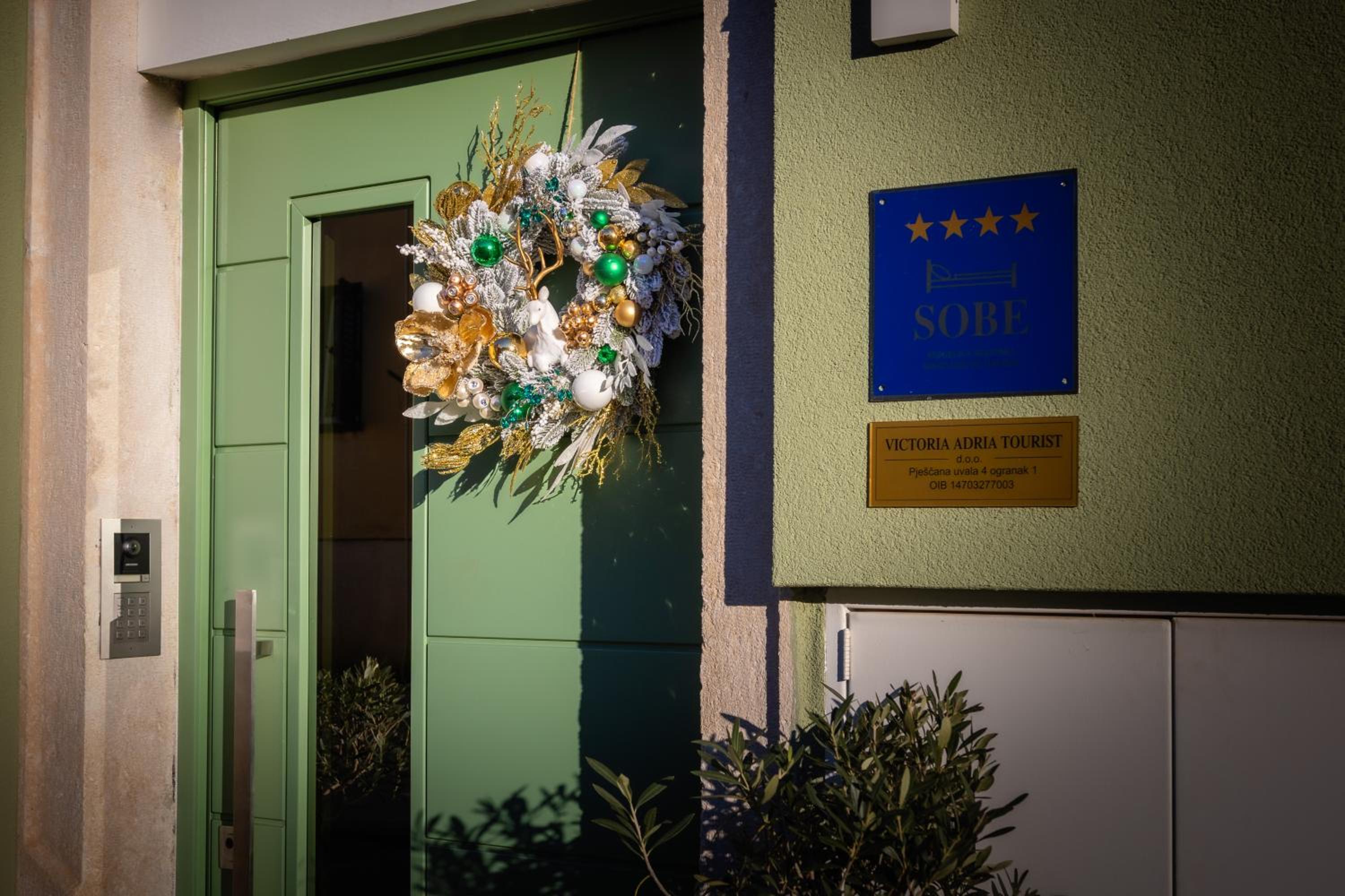 Hotel Arena Prestige Rooms - Image 1