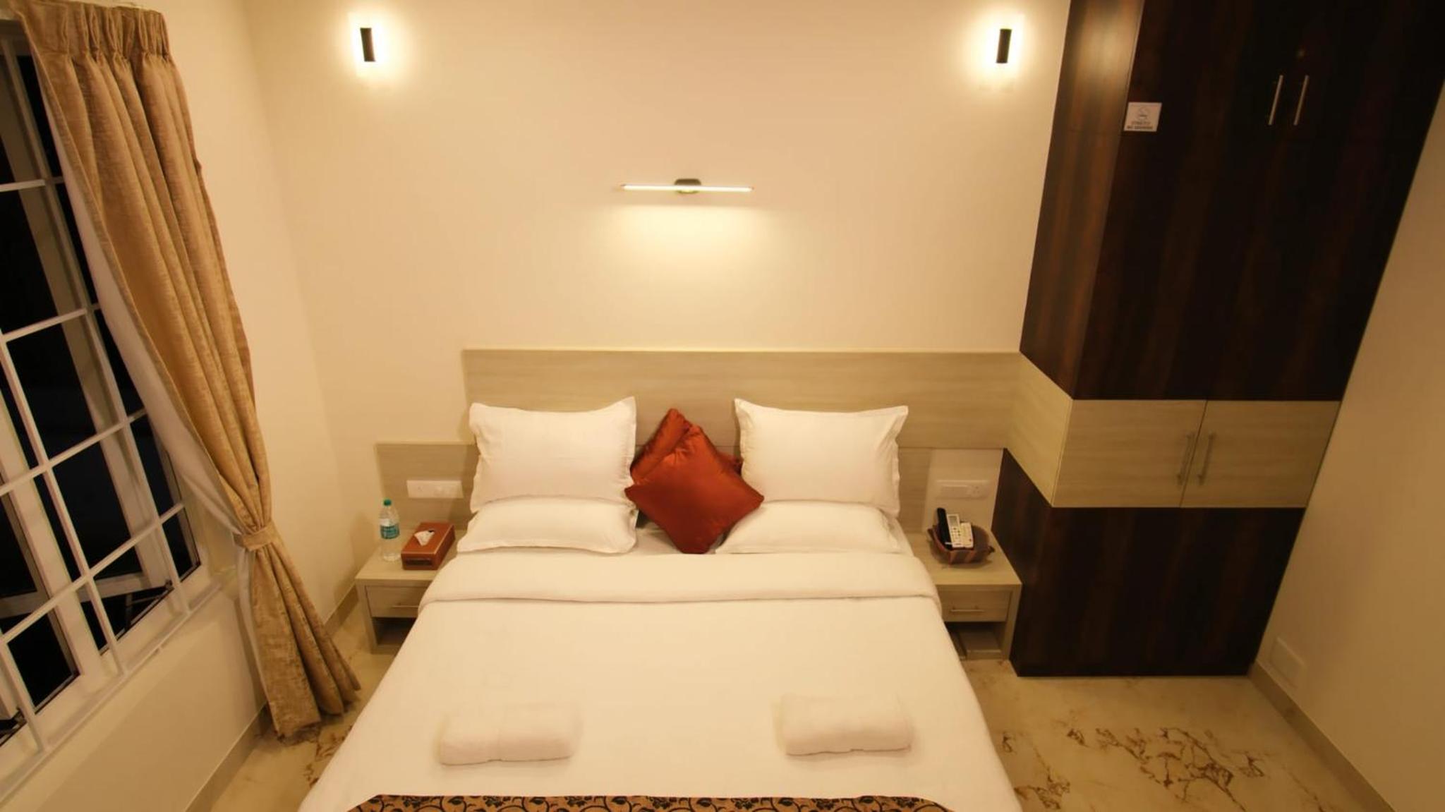 Ecr London Villa
