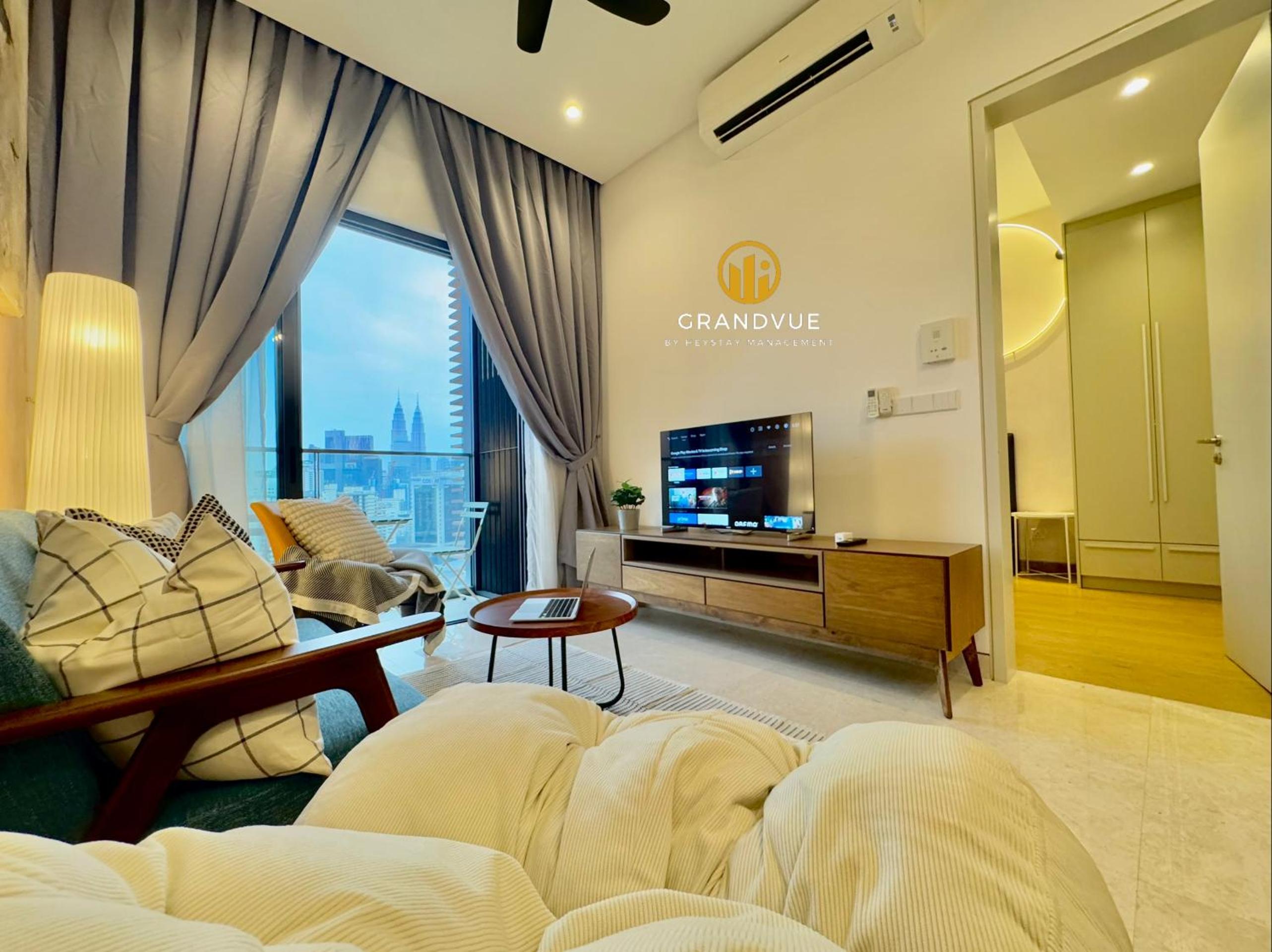 Lucentia BukitBintang KlccView InfinityPool By HeyStay Management
