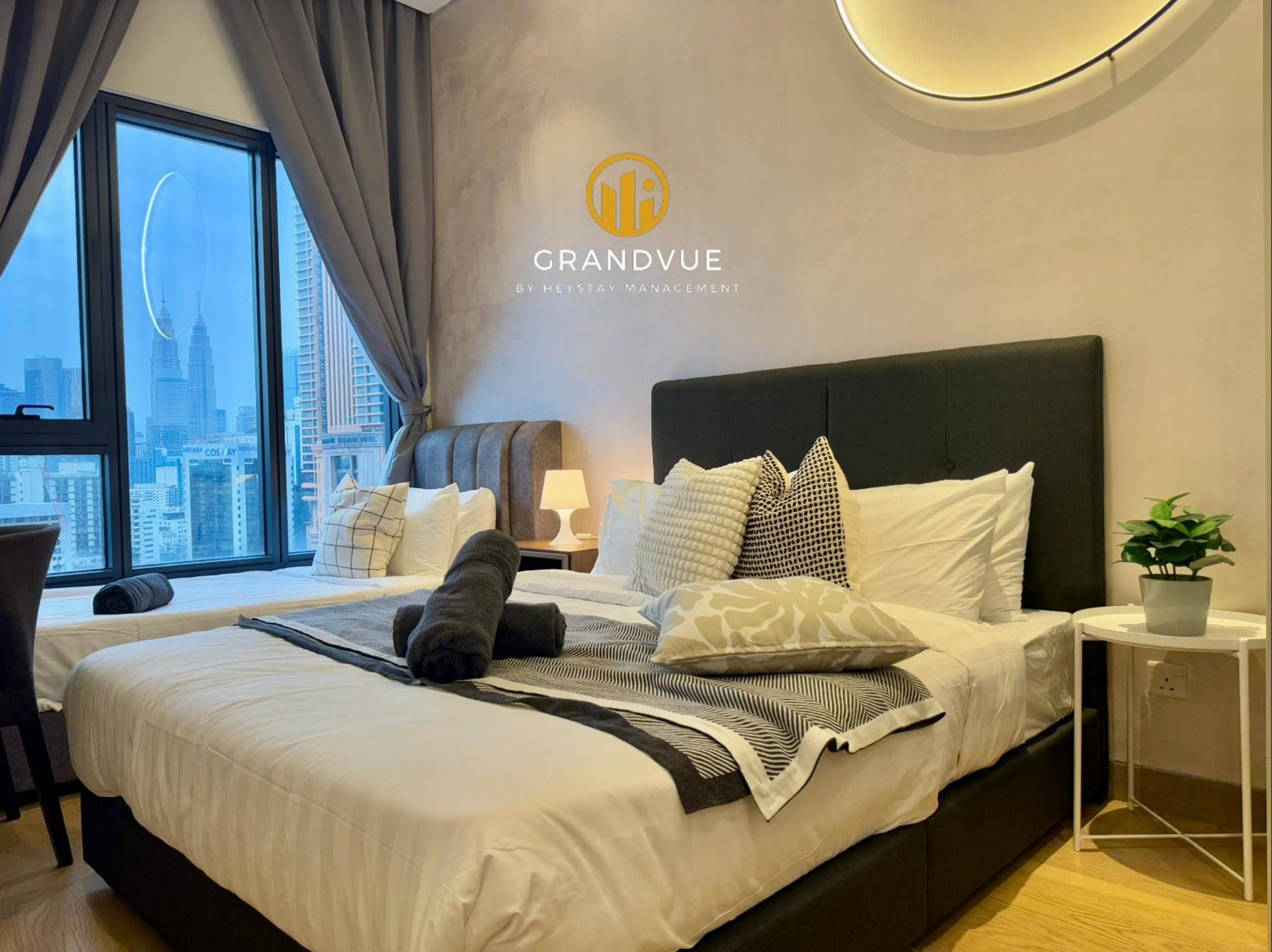 Lucentia BukitBintang KlccView InfinityPool By HeyStay Management