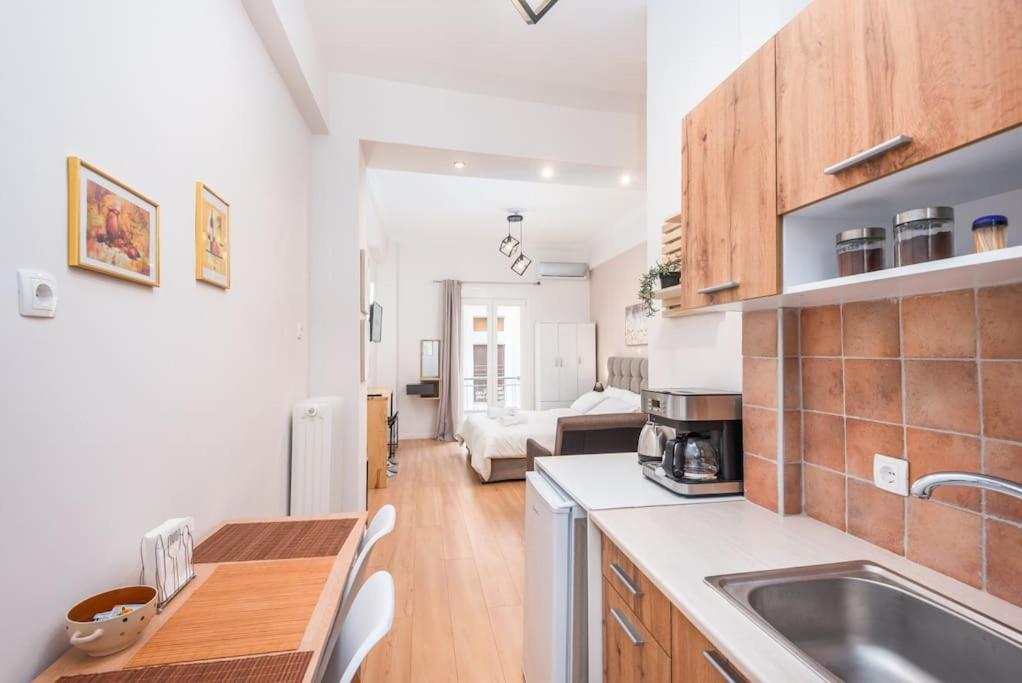 Beautiful central apartment next to the Metro
