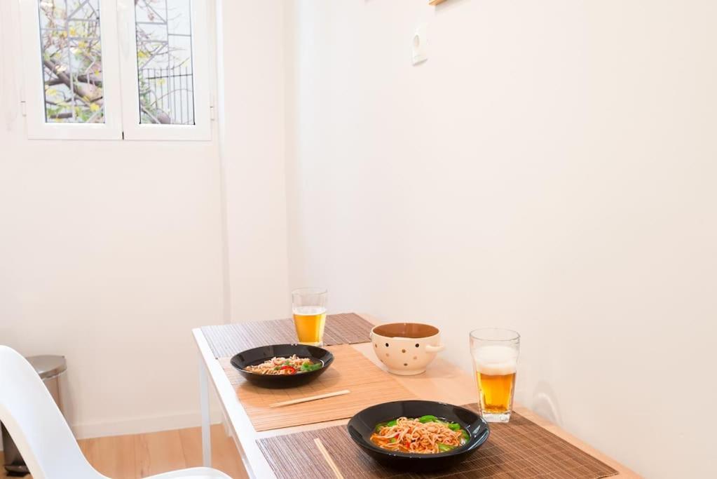 Beautiful central apartment next to the Metro