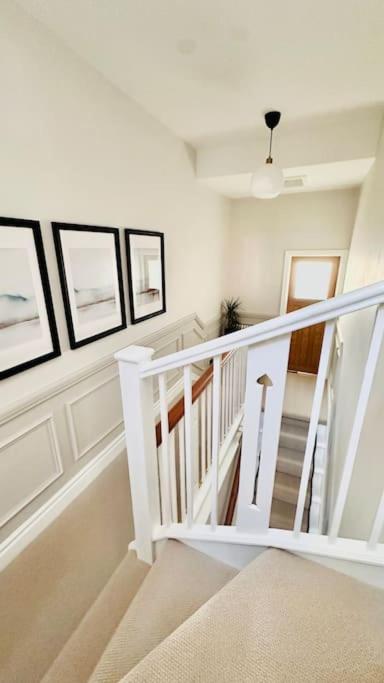 Windsor Coastal Retreat Whitley Bay Sleeps 9