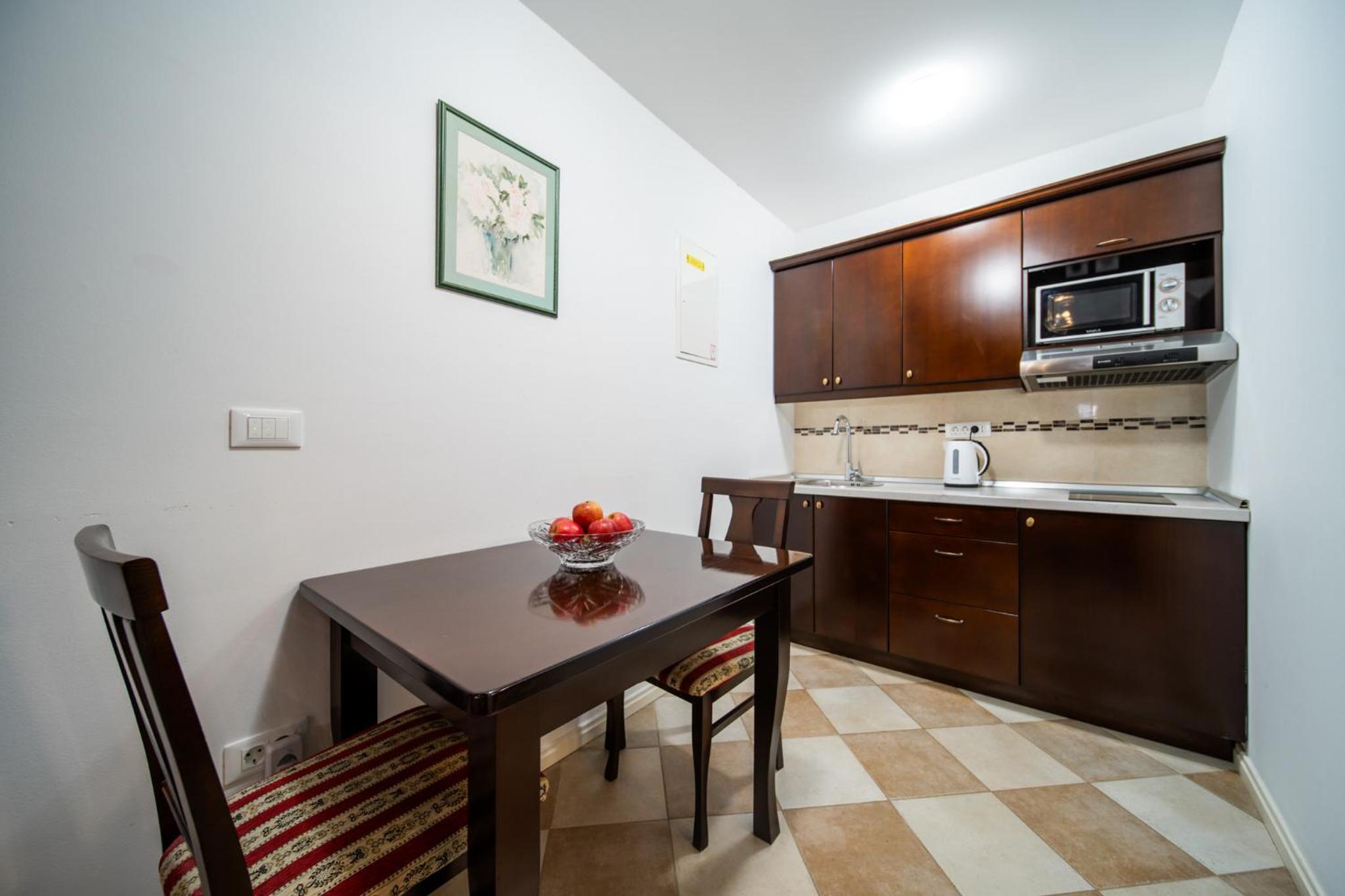 SUNce Palace Apartments with free offsite parking