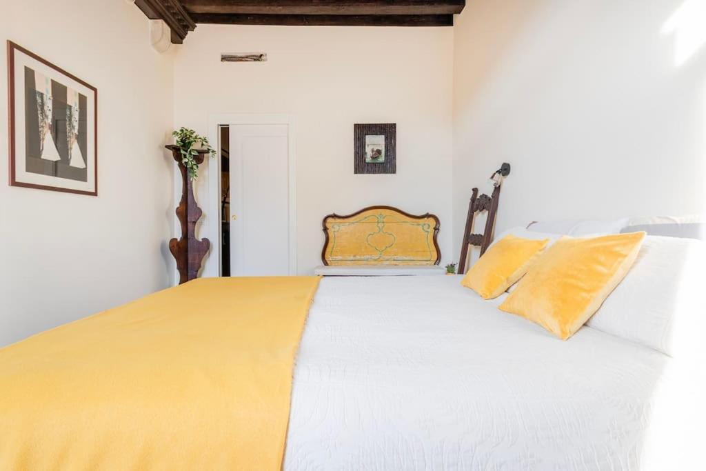 Canal View Luxury Heritage Retreat 2 Bedroom