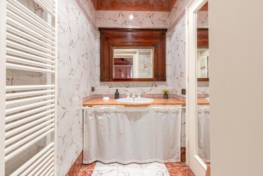 Canal View Luxury Heritage Retreat 2 Bedroom