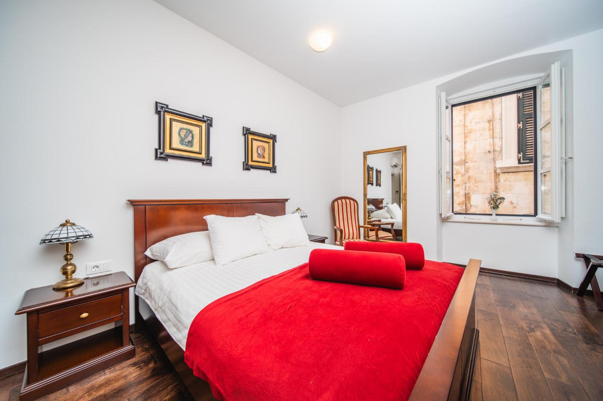SUNce Palace Apartments with free offsite parking