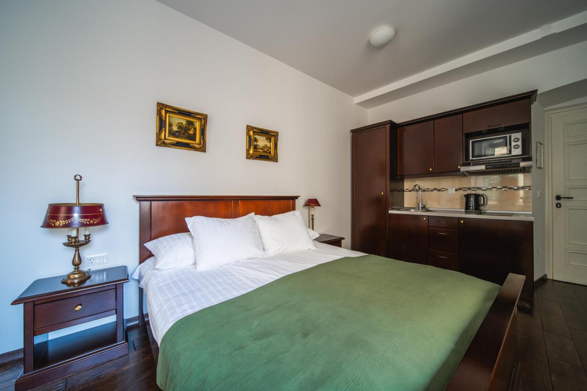 SUNce Palace Apartments with free offsite parking