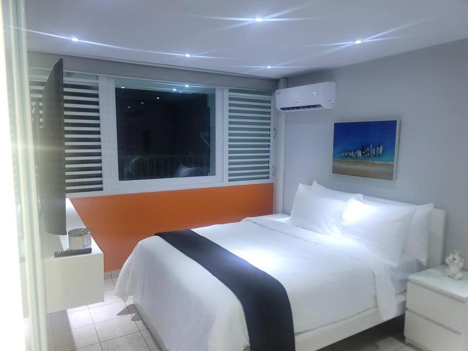 Oceanview Poolside Getaway #903 view 4