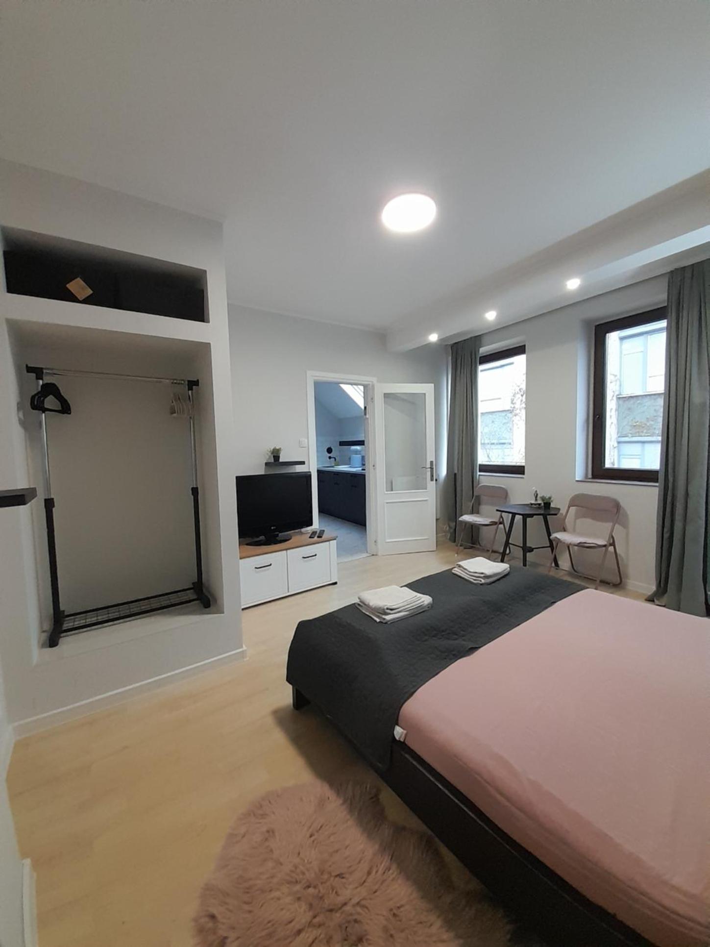 Cool & Cozy Center