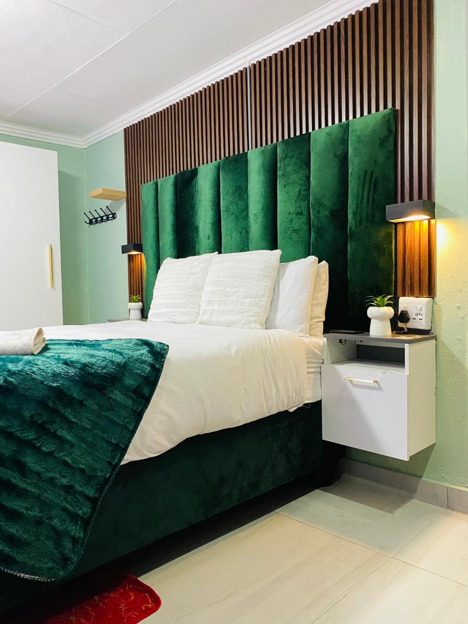 Executive Galaxy Guest House Nkowankowa