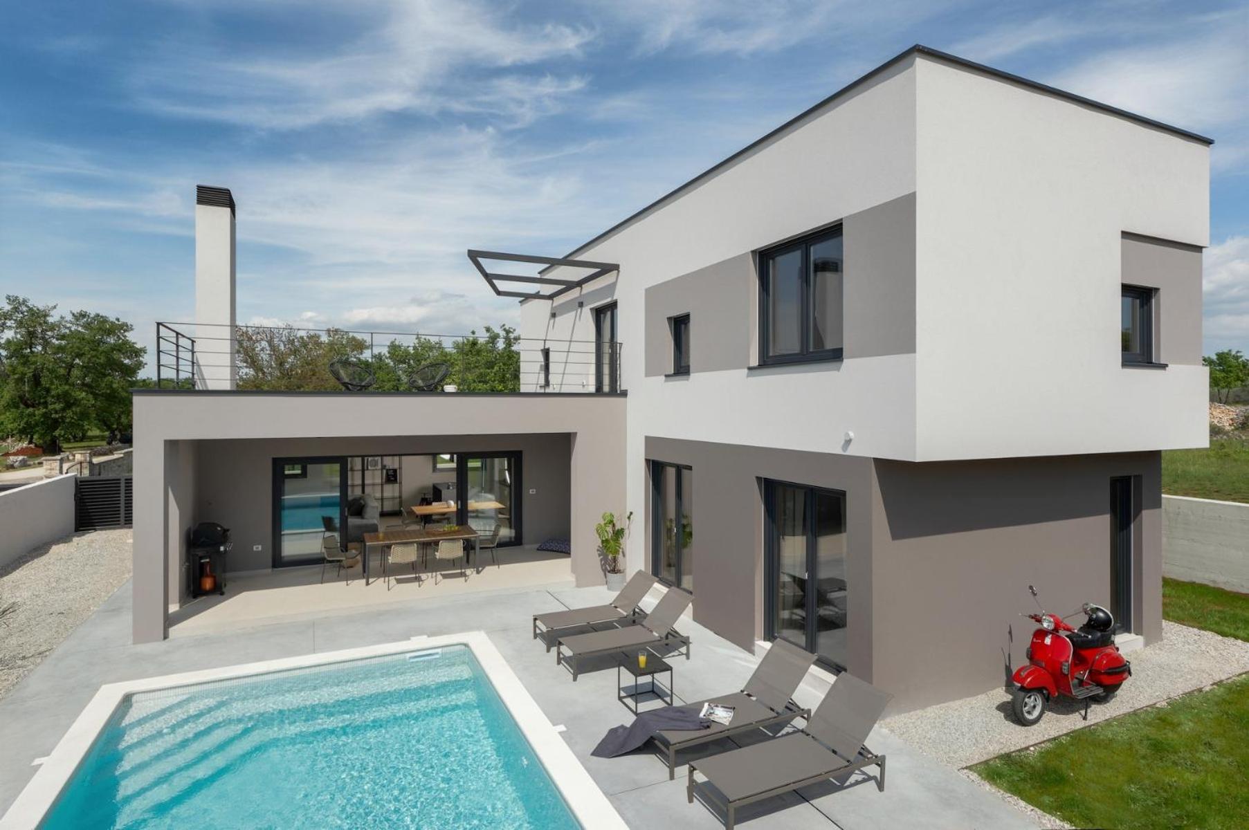Villa Median for 10 people with sea view, kids playground & pet friendly - only 3 km from beach view 4