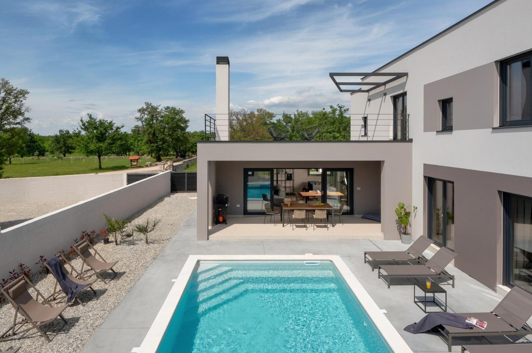 Villa Median for 10 people with sea view, kids playground & pet friendly - only 3 km from beach view 5