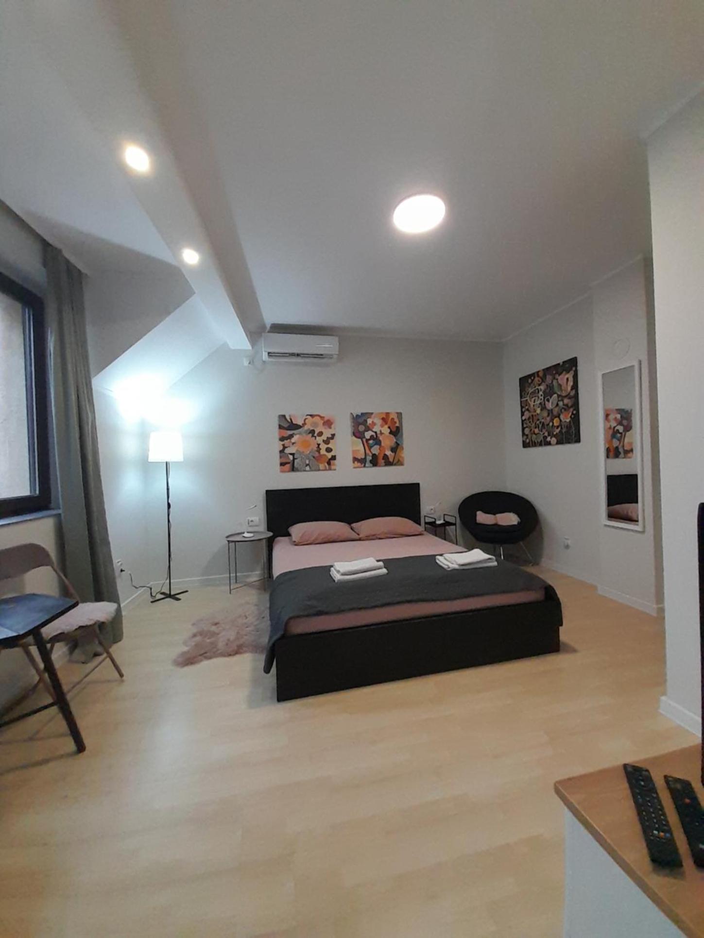 Cool & Cozy Center