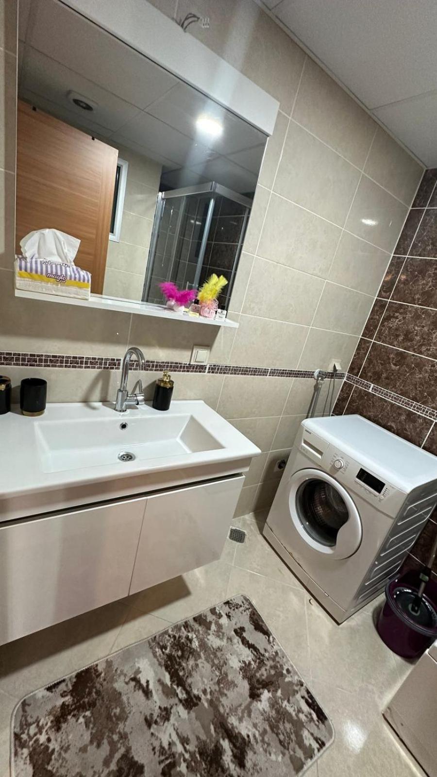 Kristal Suites