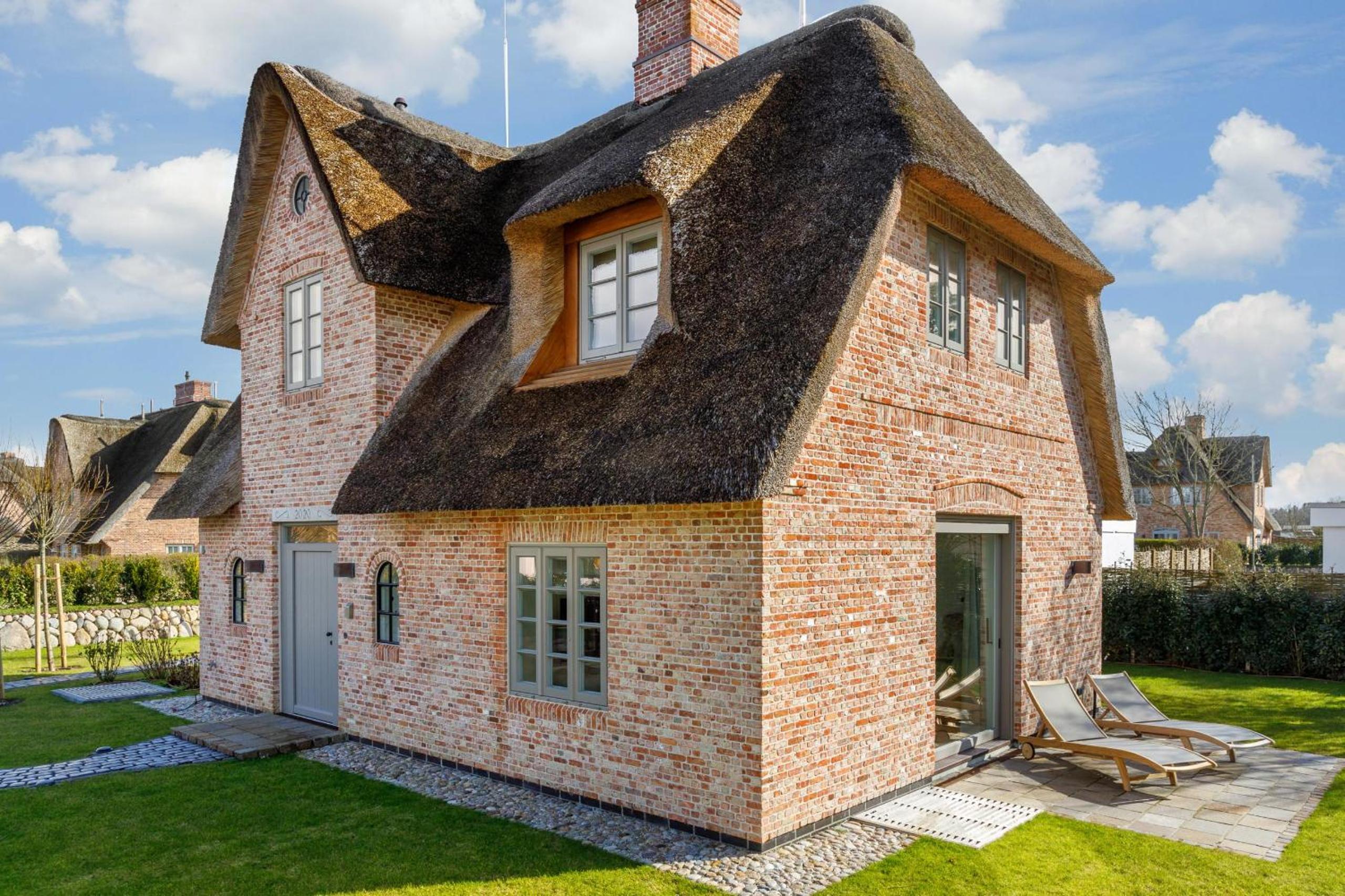 Ferienhaus Sylt 44 mit eigenem Strandkorb am Strand