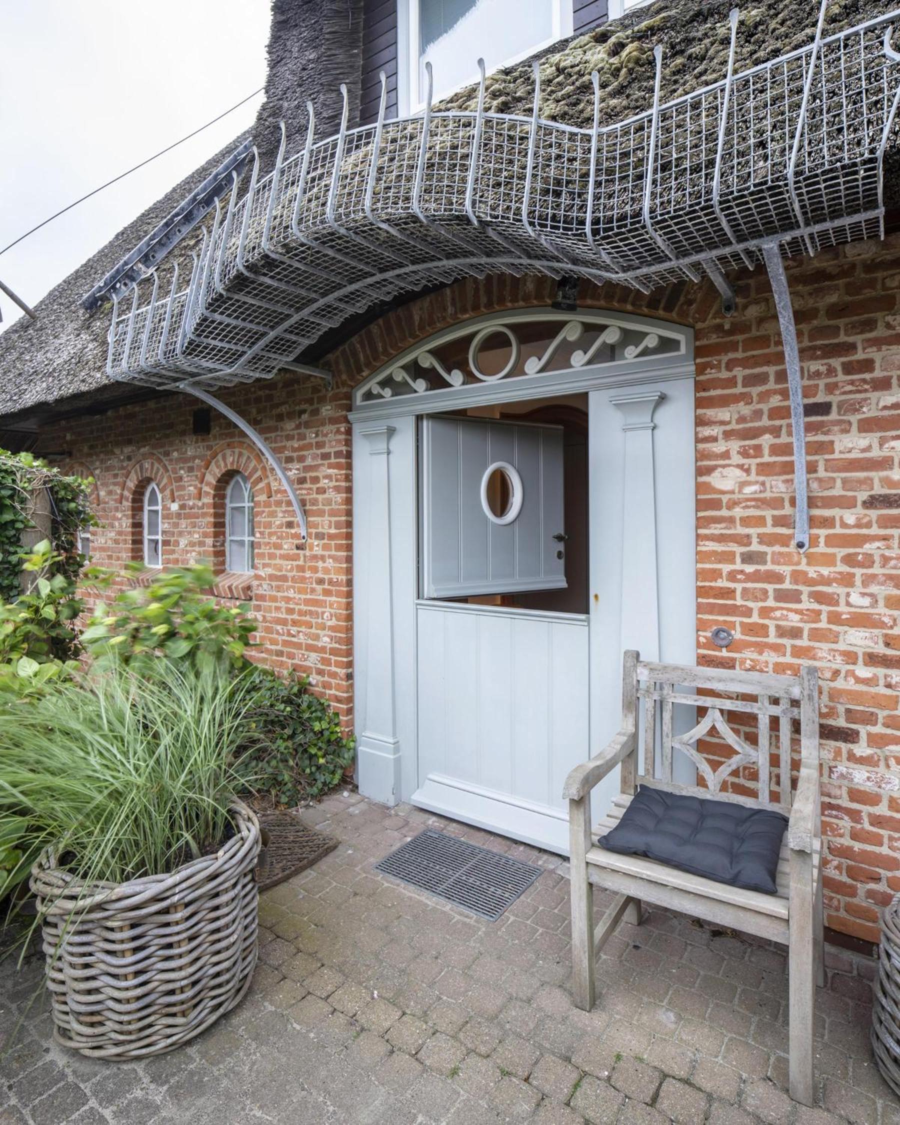 Ferienhaus Seehaus Sylt - Urlaubszauber in den Dünen mit fantastischem Meerblick